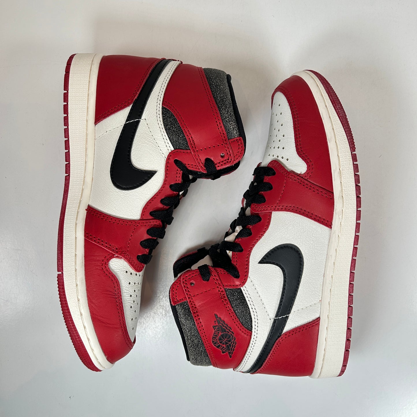 DZ5485 612 Jordan 1 Retro High OG Chicago Lost And Found [USED] - 7.5 M (Used)