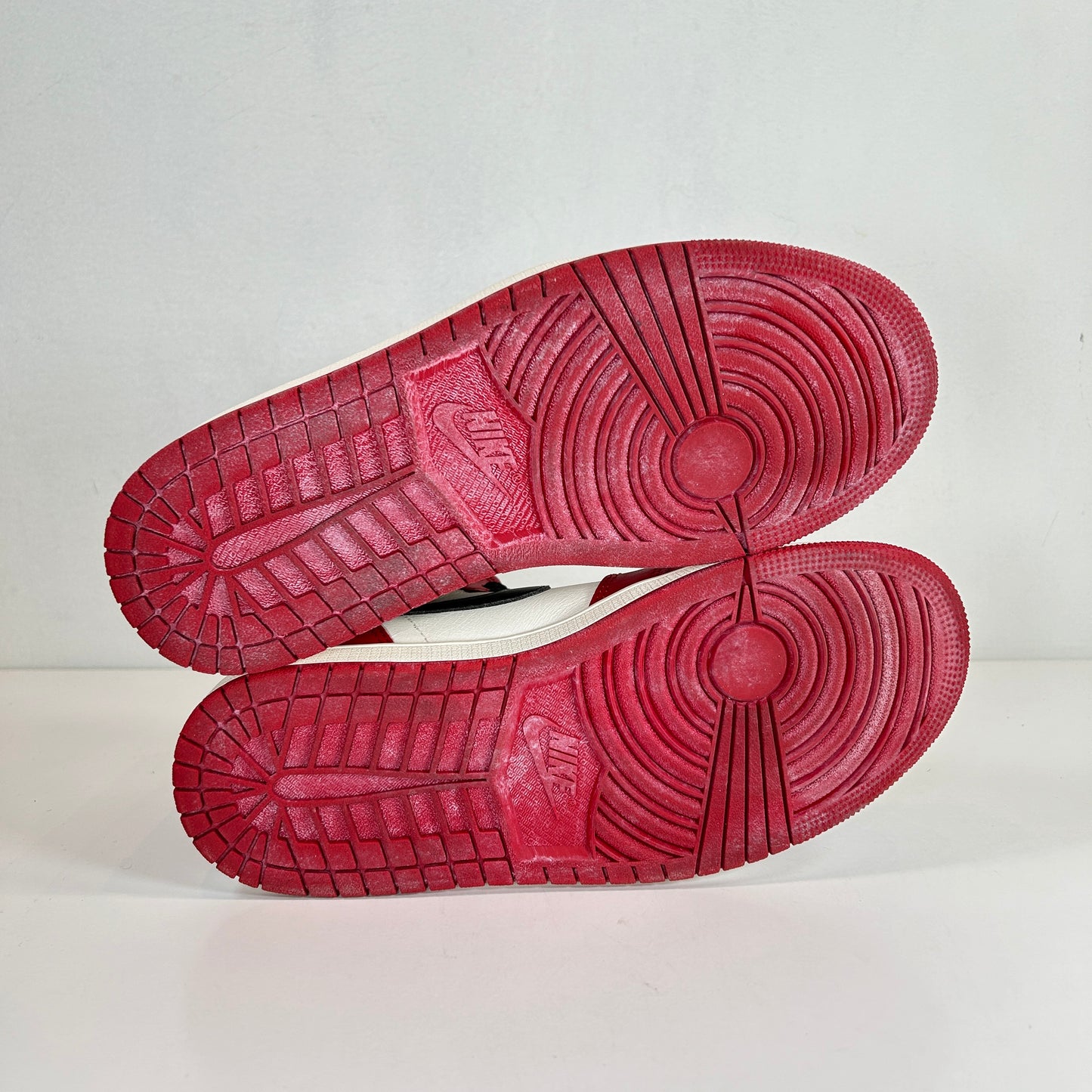 DZ5485 612 Jordan 1 Retro High OG Chicago Lost And Found [USED] - 7.5 M (Used)