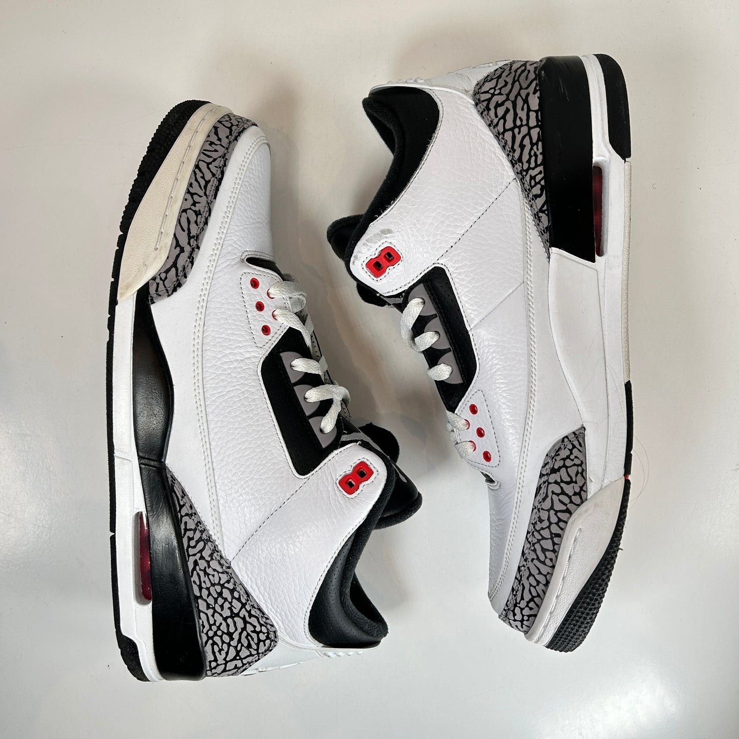 136064 123 Jordan 3 Retro Infrared 23 [USED] - 14 M (Used)