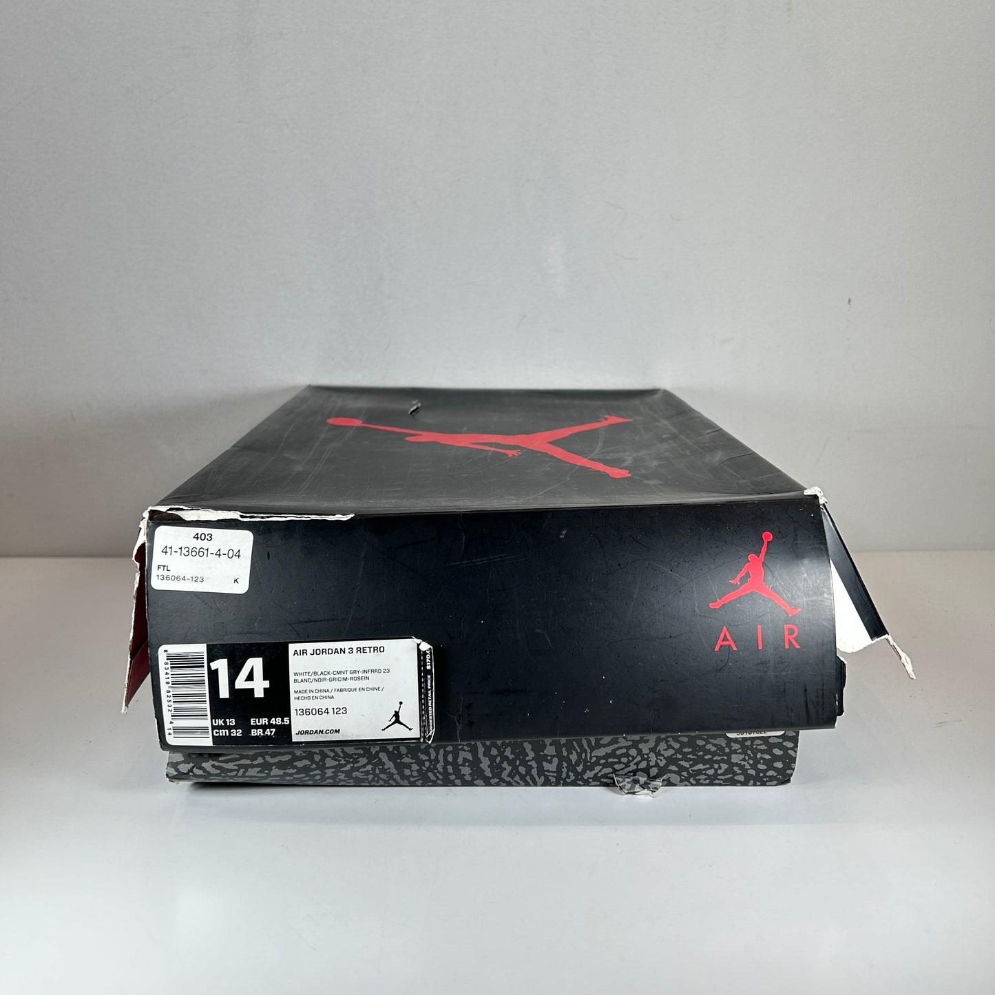 136064 123 Jordan 3 Retro Infrared 23 [USED] - 14 M (Used)