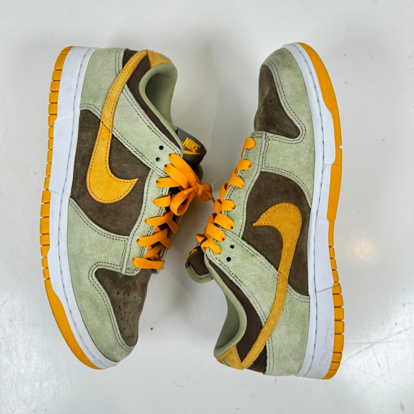 DH5360 300 Nike Dunk Low Oliva polvoriento (2021/2023)