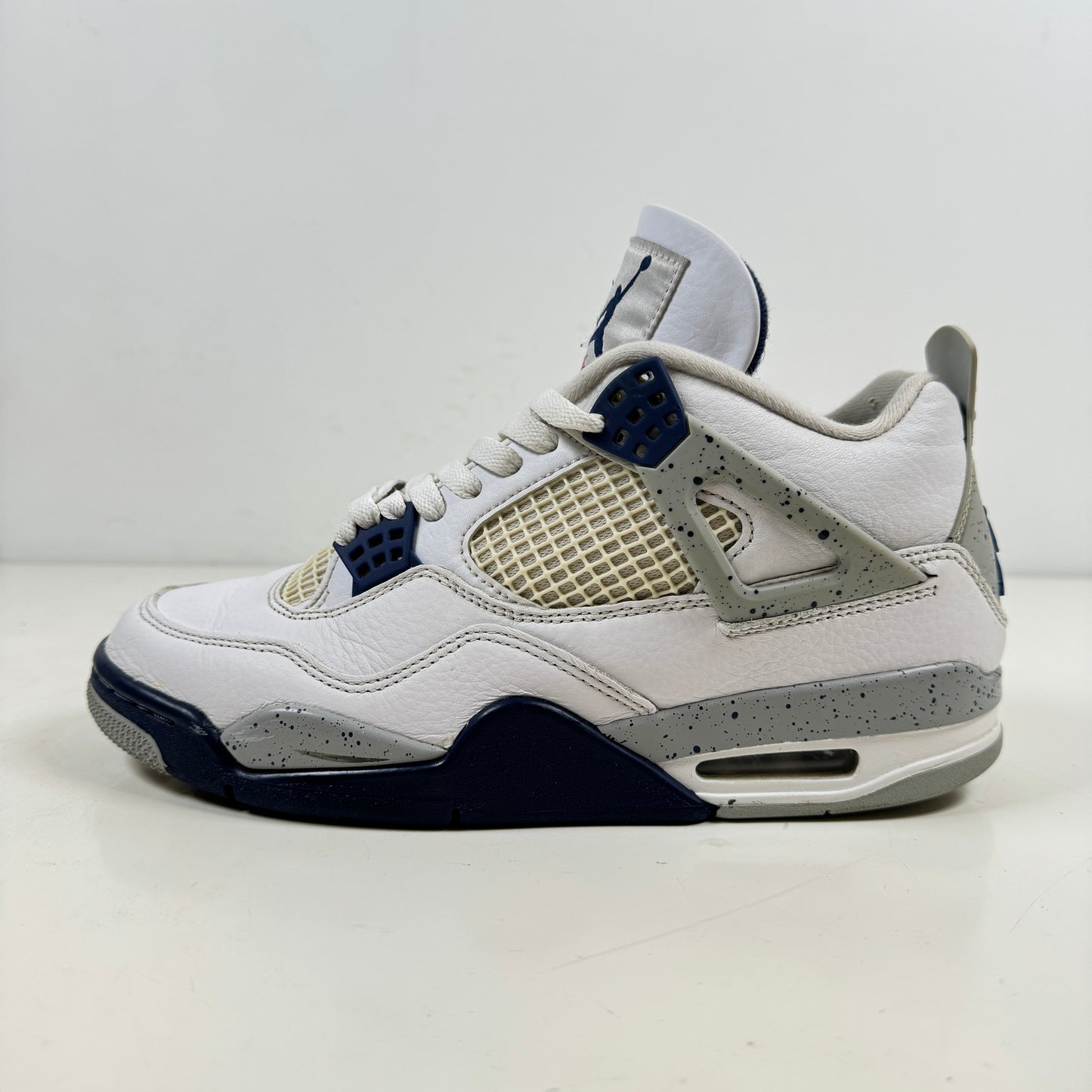 DH6927 140 Jordan 4 Retro Midnight Navy [USED] - 8.5 M (Used)