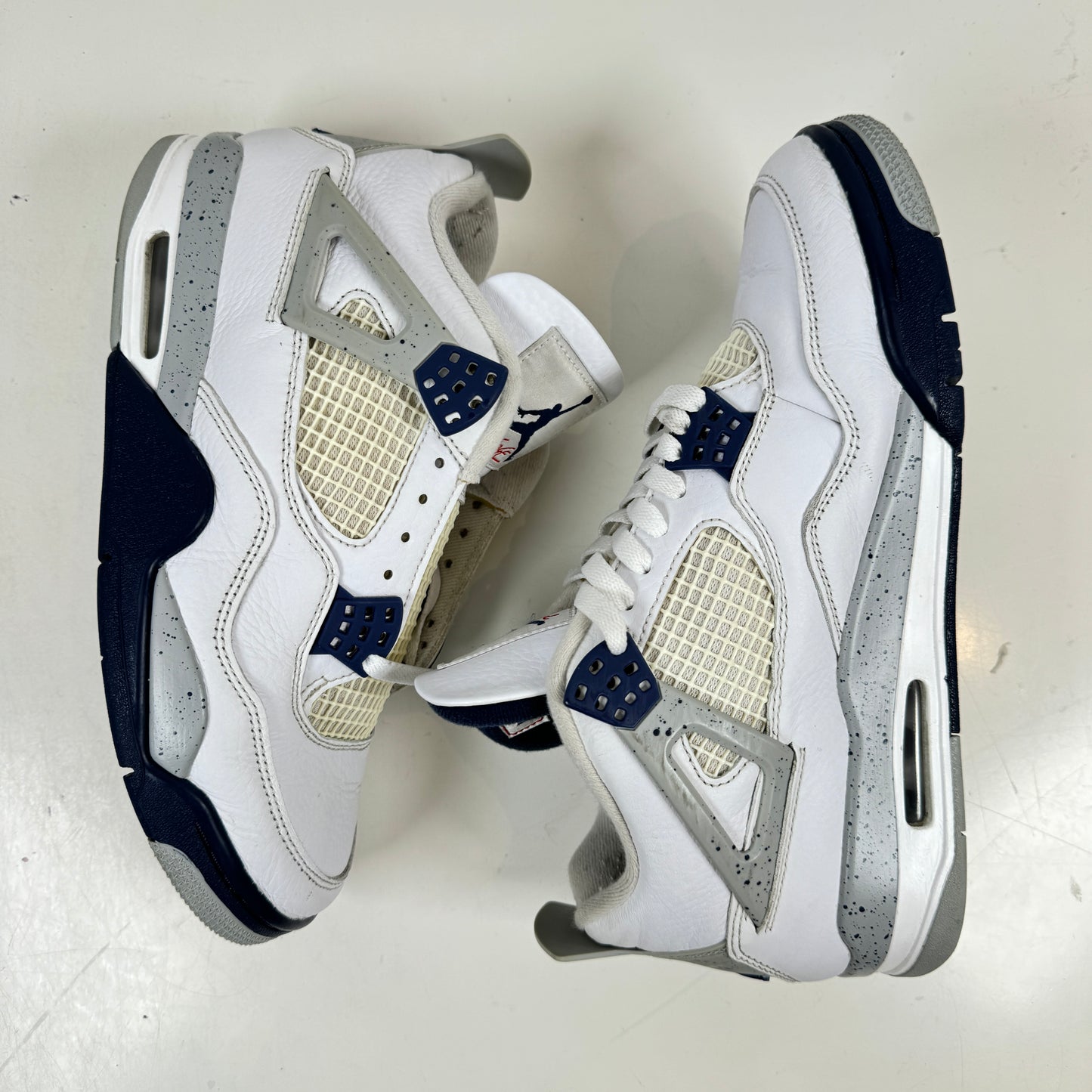 DH6927 140 Jordan 4 Retro Midnight Navy [USED] - 8.5 M (Used)