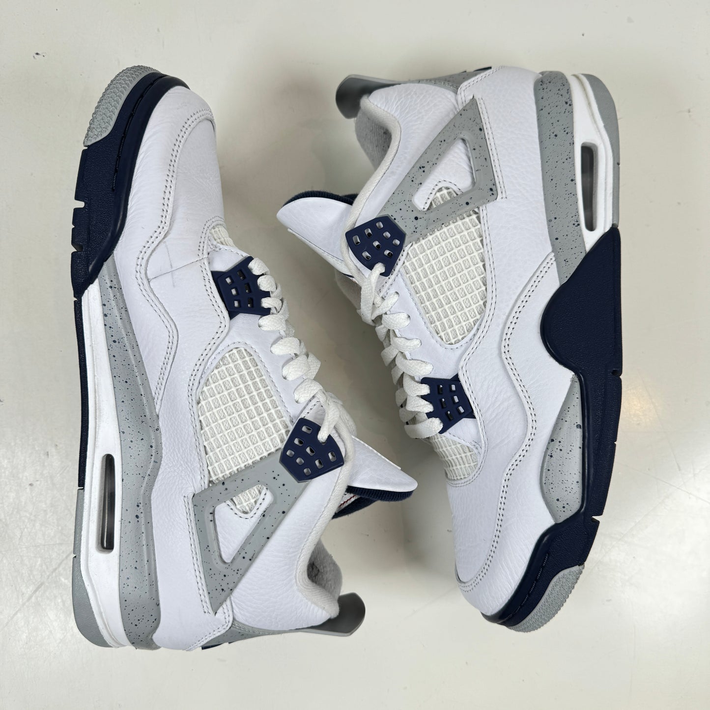 DH6927 140 Jordan 4 Retro Midnight Navy [USED] - 9.5 M (Used)