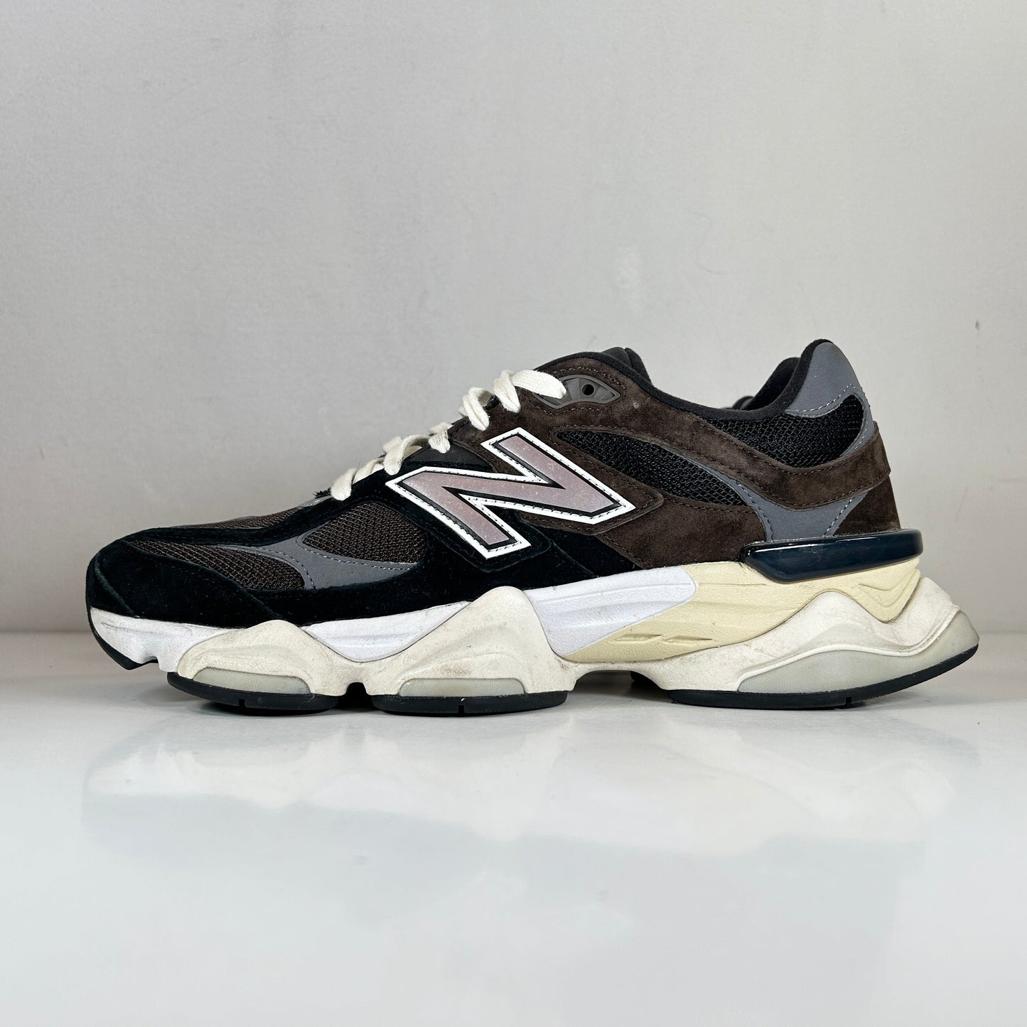 U9060BRN New Balance 9060 Brown Black [USED] - 9 M (Used) (No Box)