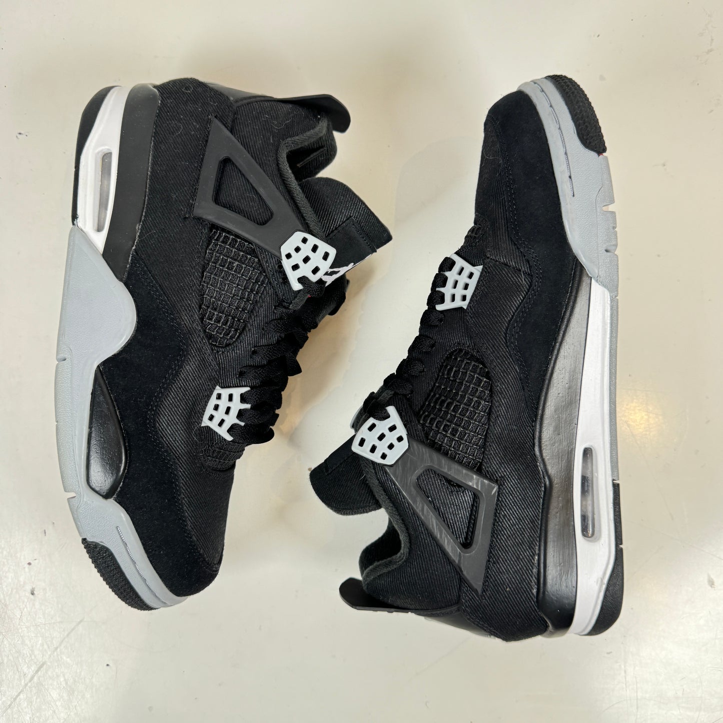 DH7138 006 Jordan 4 Retro SE Black Canvas [USED] - 9 M (Used)