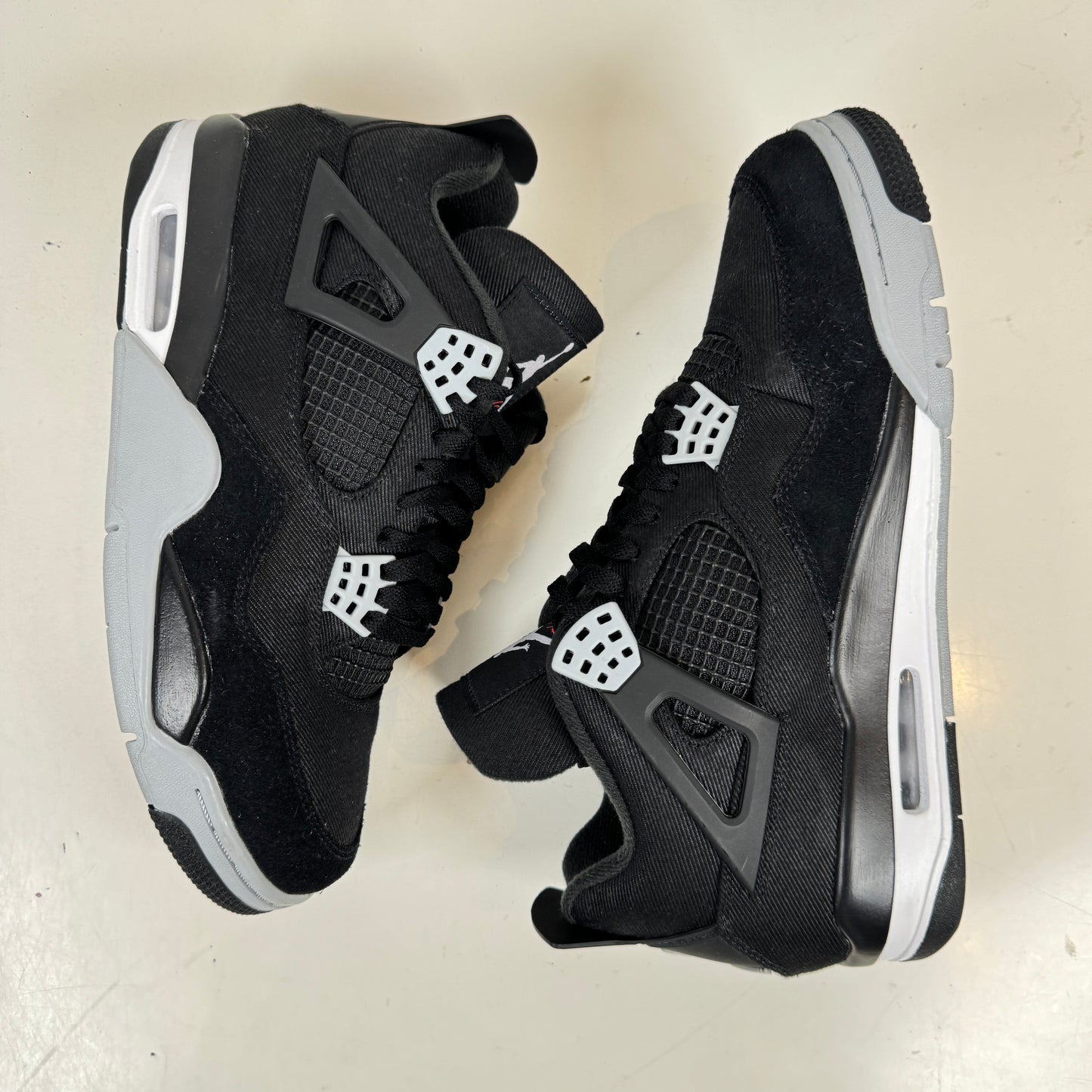 DH7138 006 Jordan 4 Retro SE Black Canvas [USED] - 9.5 M (Used)