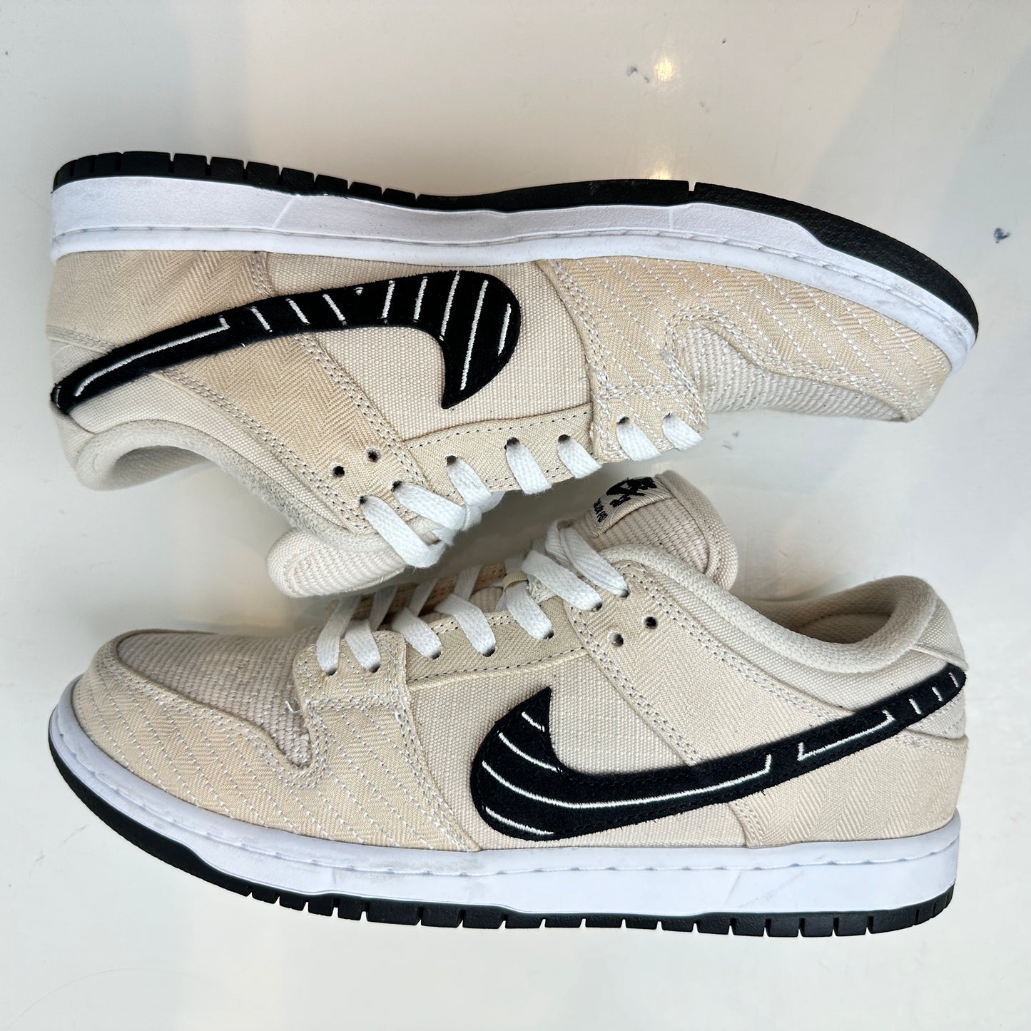 FD2627 200 Nike SB Dunk Low Albino & Preto [USED] - 8.5 M (Used)