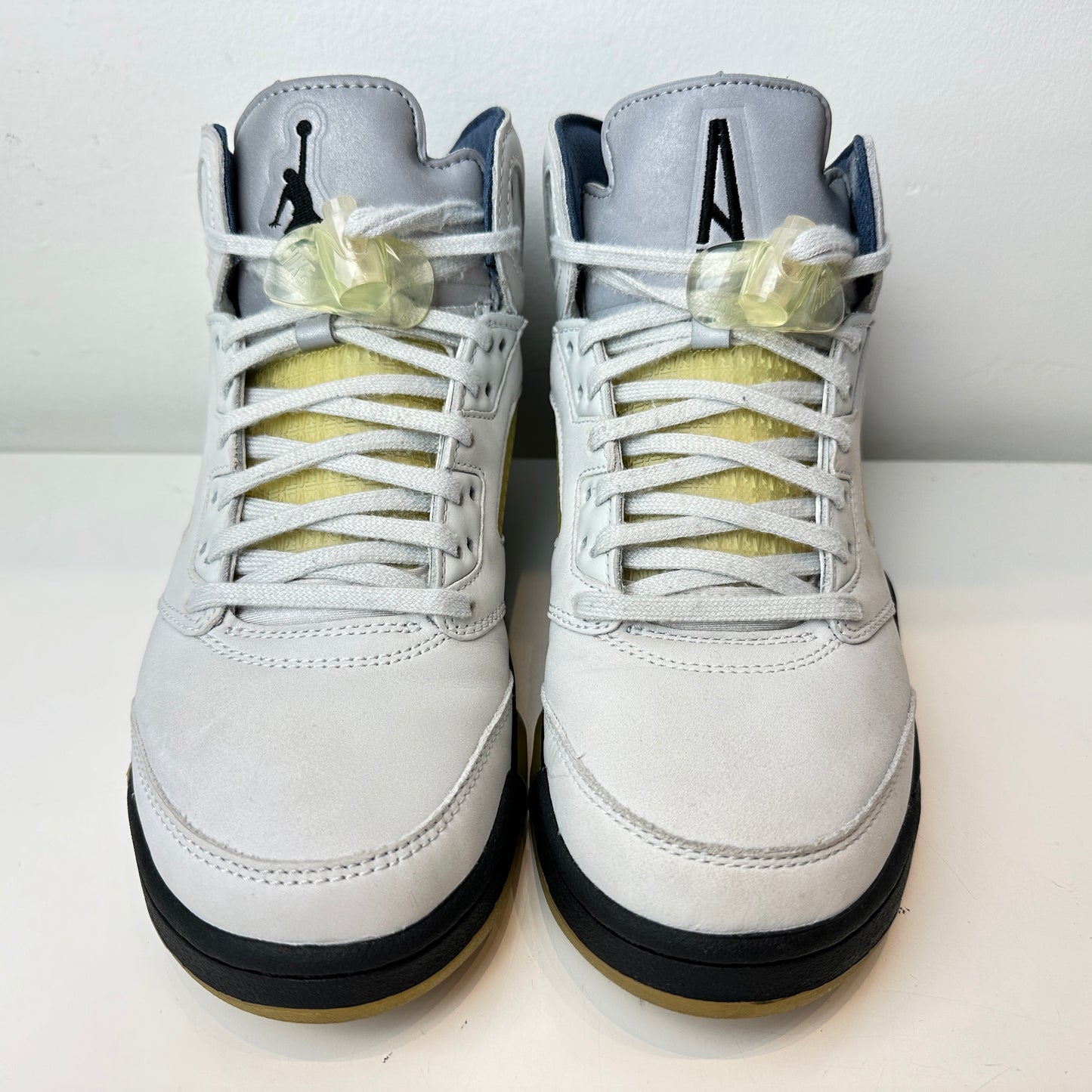 FZ5758 004 Jordan 5 Retro A Ma Maniere Dawn (Mujeres)