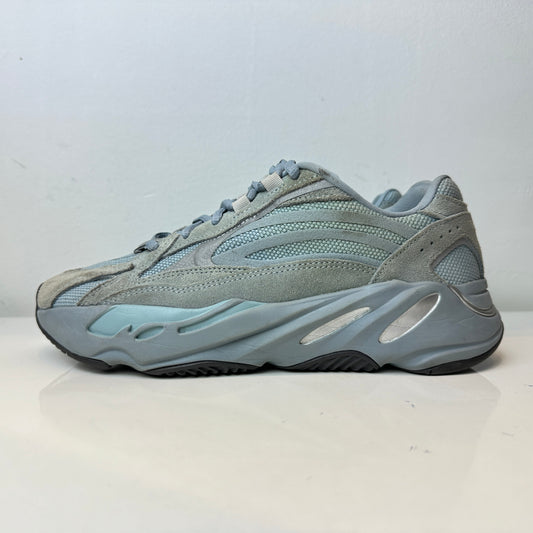 FV8424 adidas Yeezy Boost 700 V2 Hospital Blue [USED] - 7 M (Used)