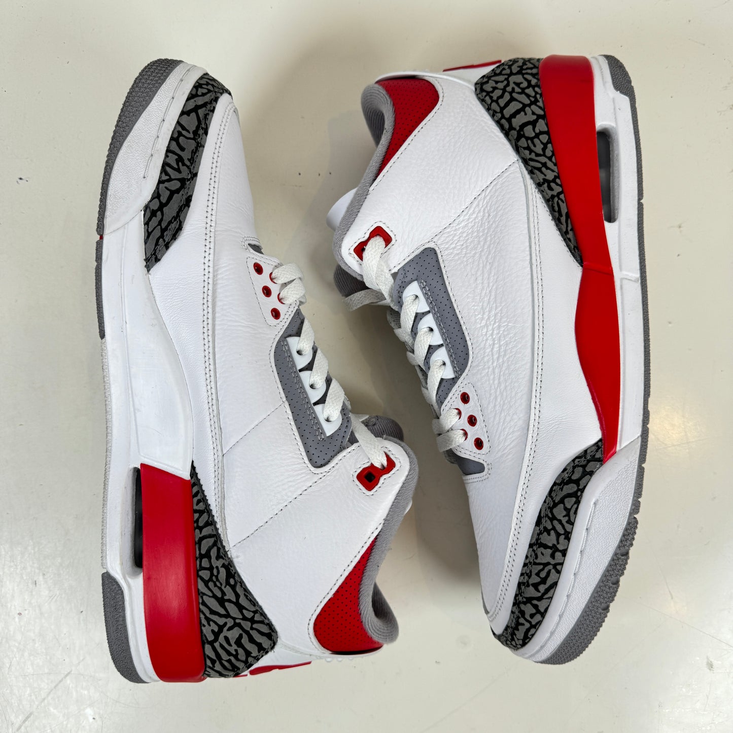 DN3707 160 Jordan 3 Retro Rojo fuego (2022)