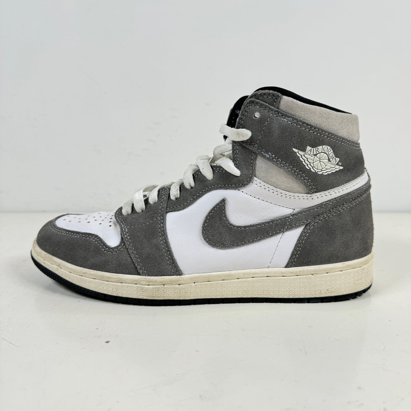 DZ5485 051 Jordan 1 Retro High OG Washed Black [USED] - 8.5 M (Used)