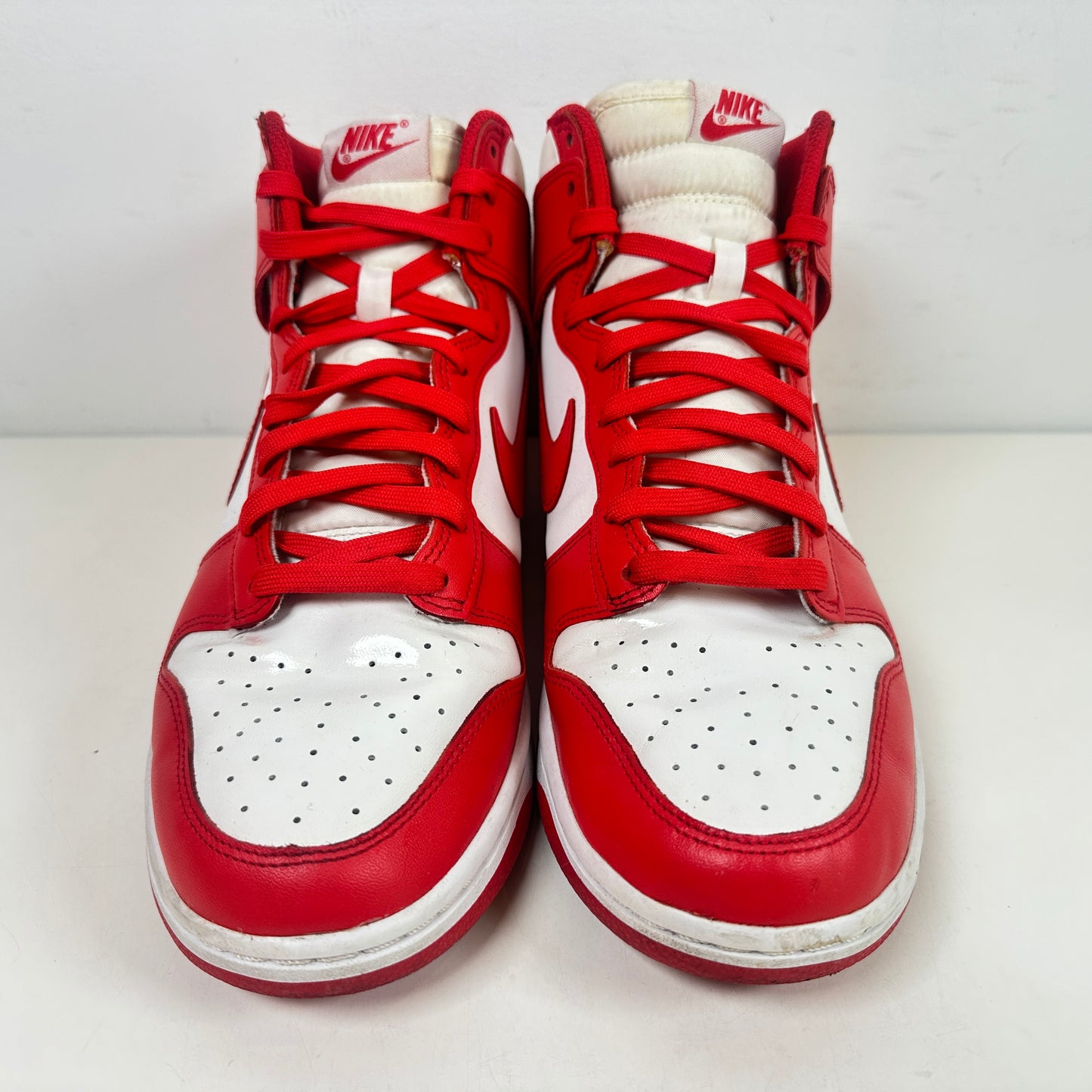 DD1399 106 Nike Dunk High Championship White Red [USED] - 11 M (Used)