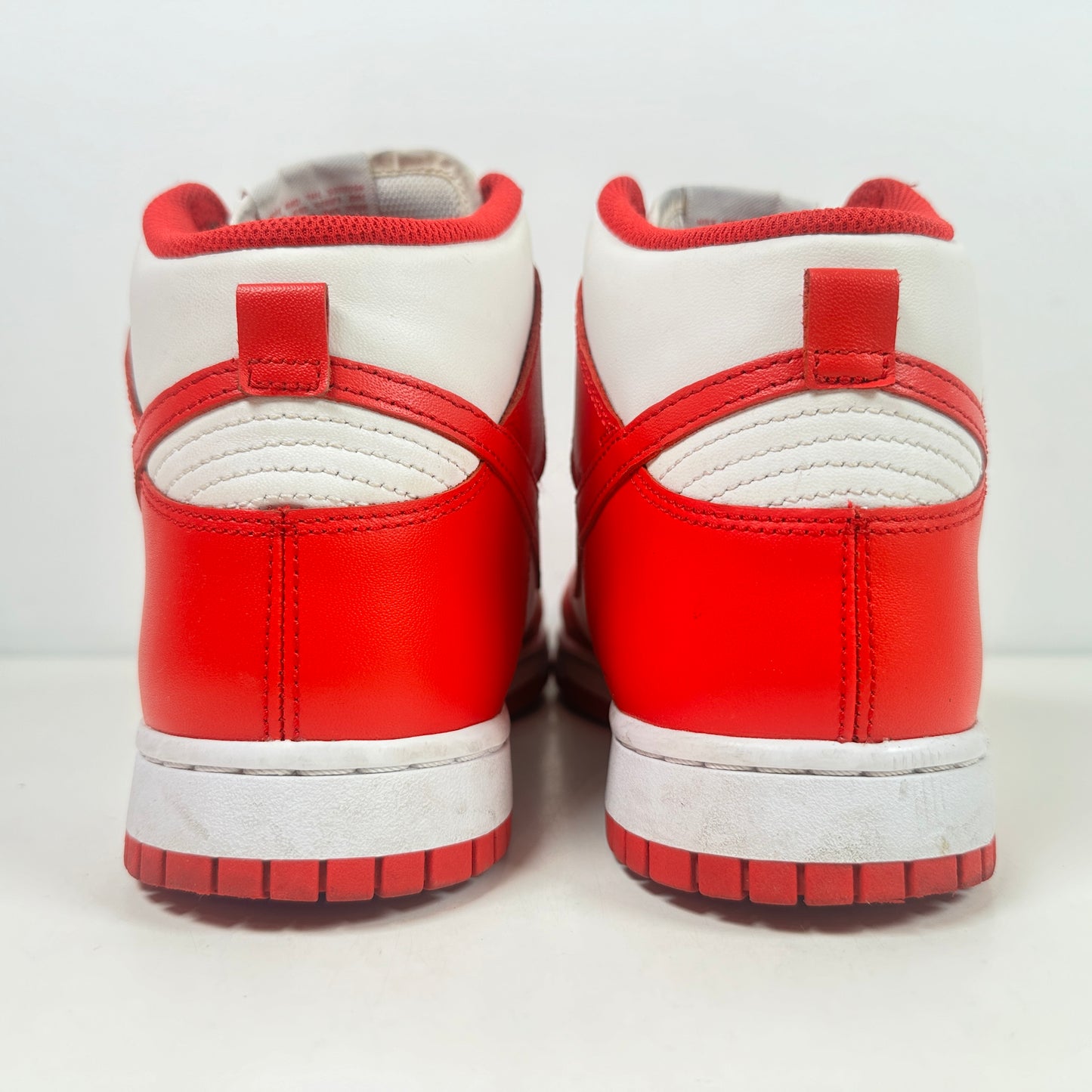 DD1399 106 Nike Dunk High Championship White Red [USED] - 11 M (Used)