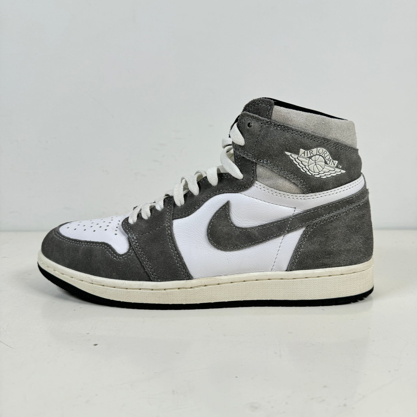 DZ5485 051 Jordan 1 Retro High OG Washed Black [USED] - 10.5 M (Used)