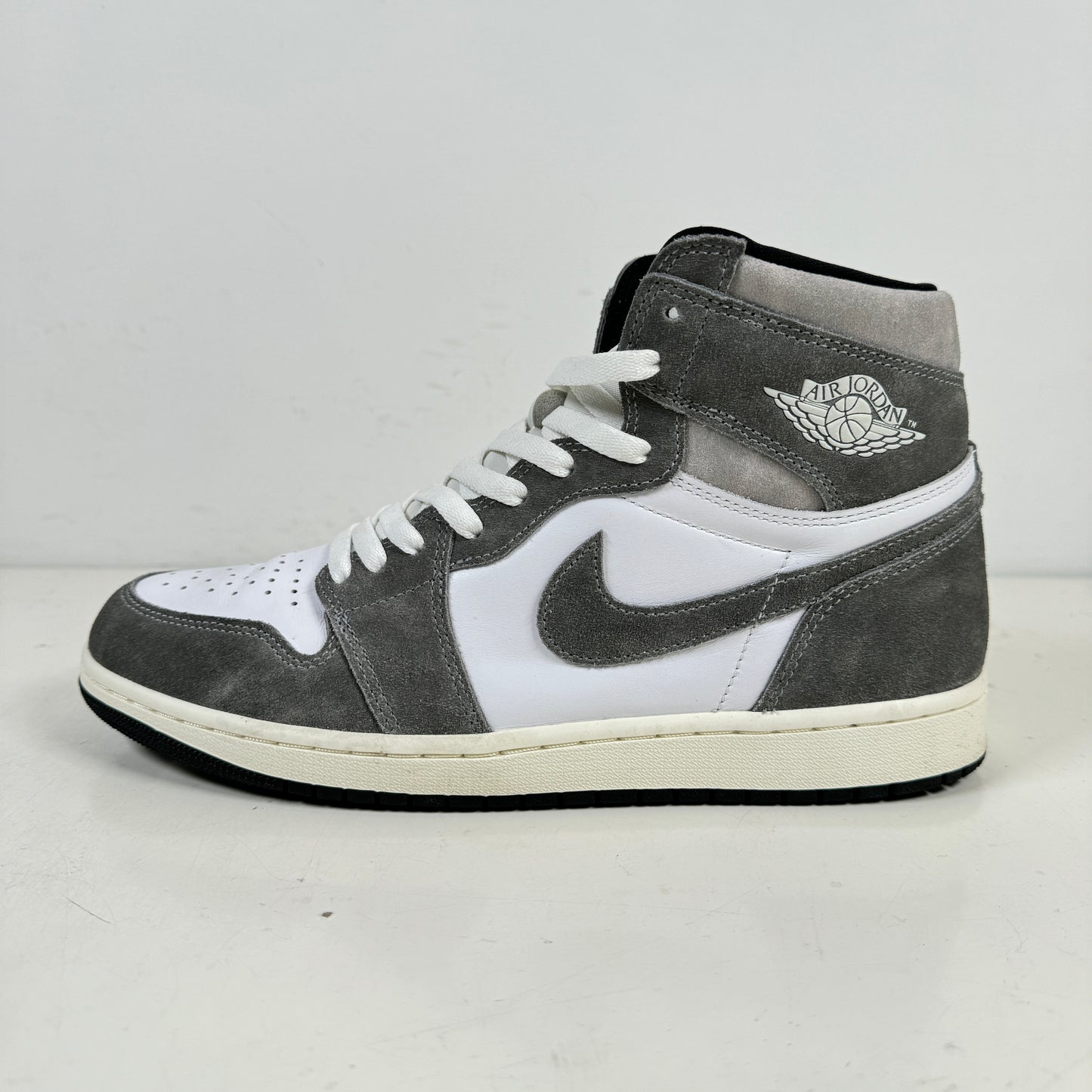 DZ5485 051 Jordan 1 Retro High OG Washed Black [USED] - 11 M (Used)