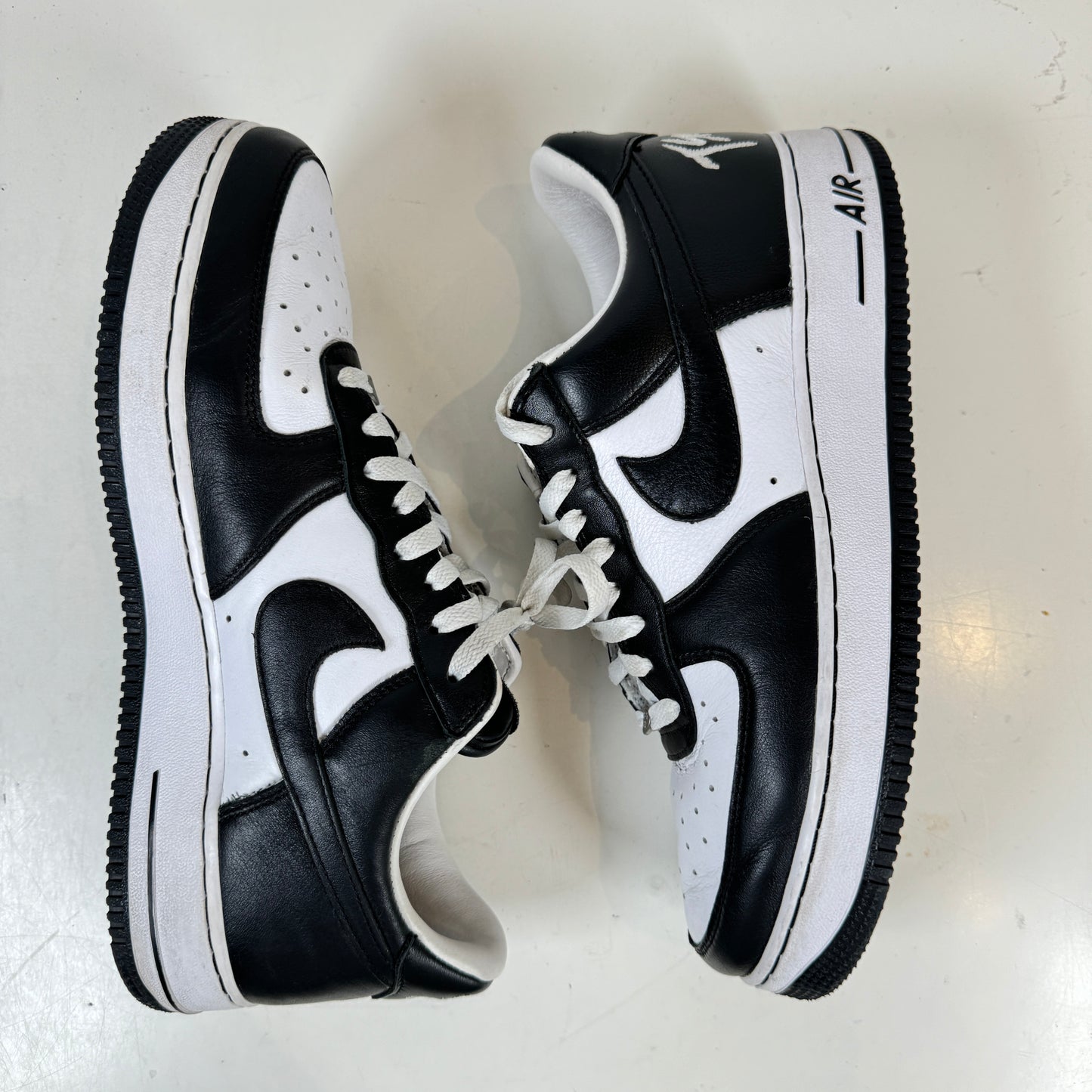 FJ5756 100 Nike Air Force 1 Low QS Terror Squad Blackout [USED] - 10.5 M (Used)