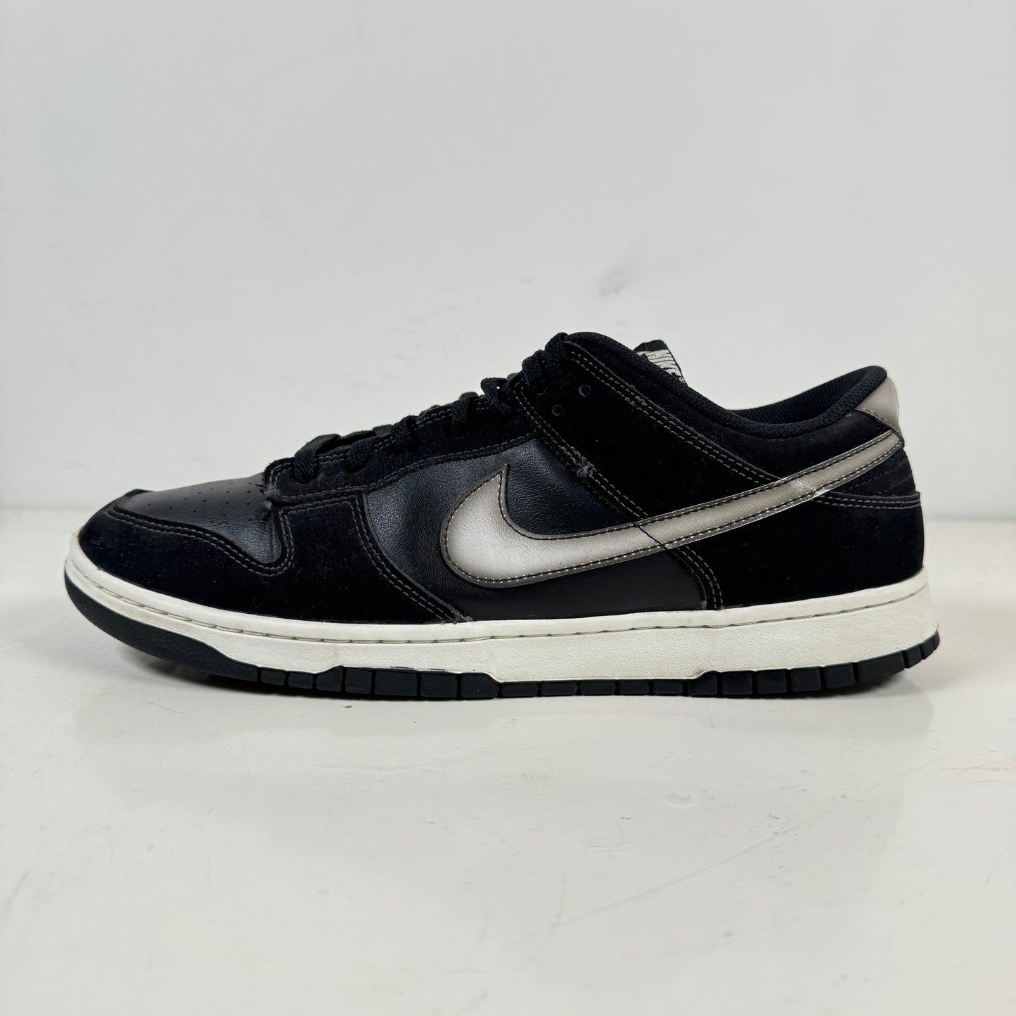 FD6923 001 Nike Dunk Low Airbrush Swoosh Black [Used] - 13 M (Used) (No Box)