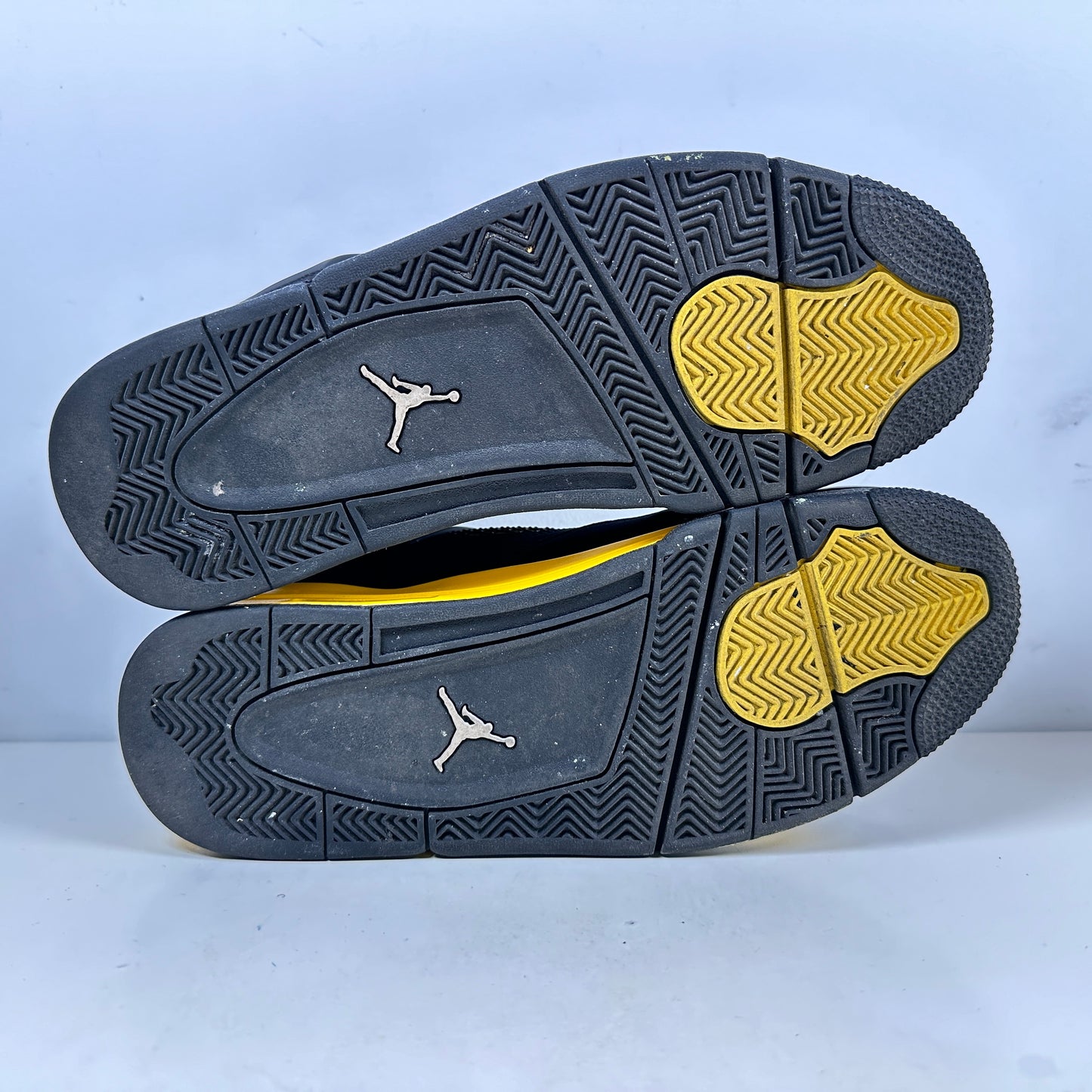 DH6927 017 Jordan 4 Retro Thunder [USED] - 11.5 M (Used2)