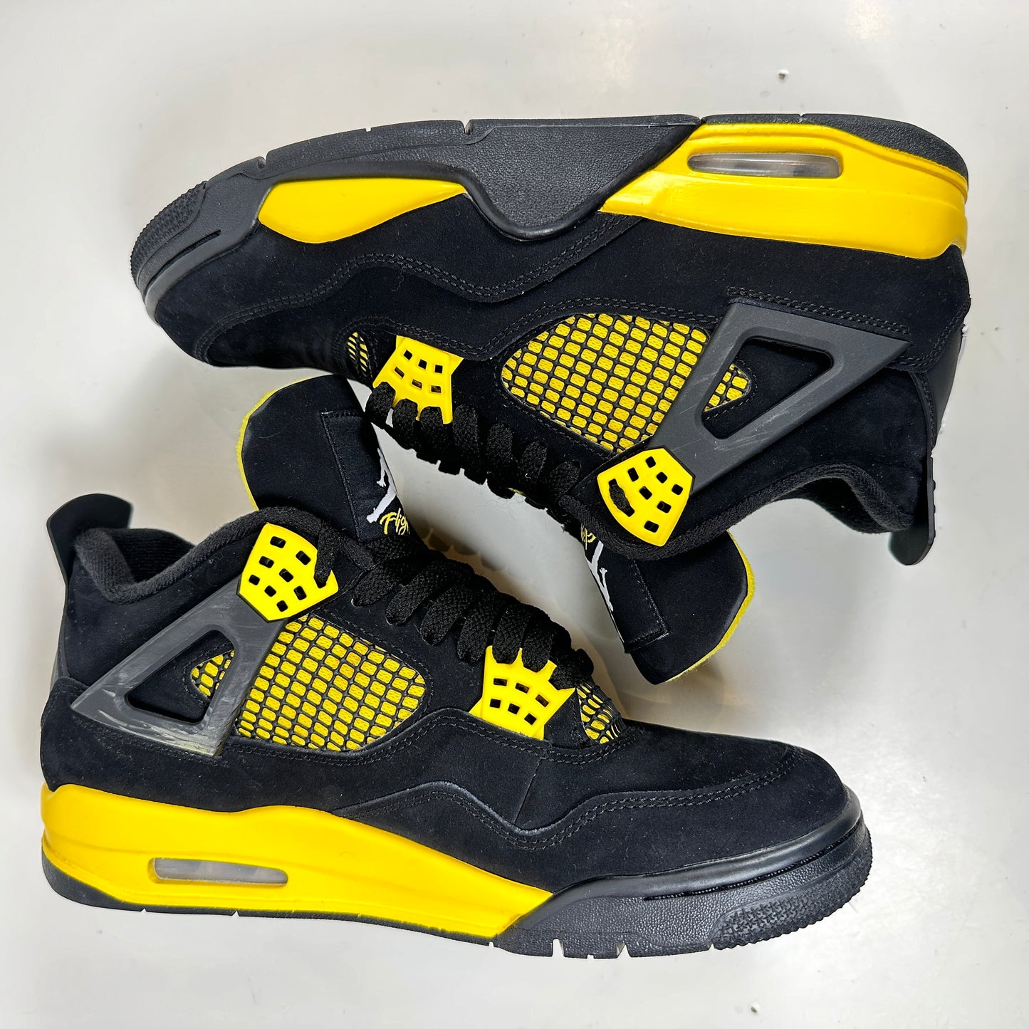 DH6927 017 Jordan 4 Retro Thunder [USED] - 8 M (Used)