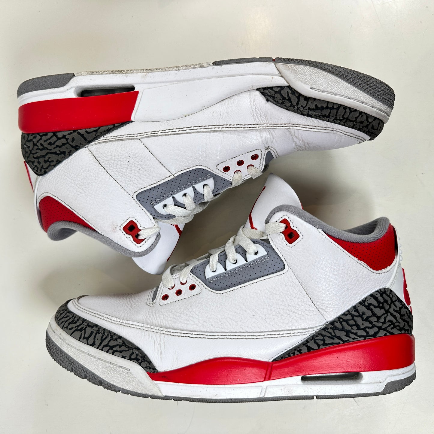 DN3707 160 Jordan 3 Retro Fire Red (2022) [USED] - 11 M (Used)