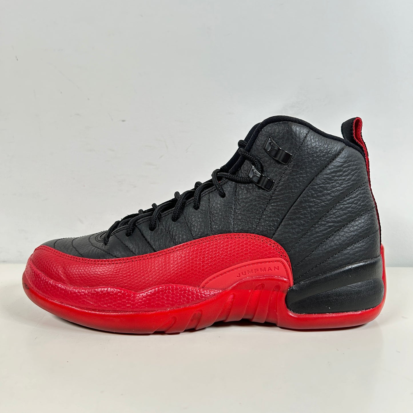153265 002 Jordan 12 Retro Flu Game (2016) (GS) [USED] - 7 Y (Used) (No Box)