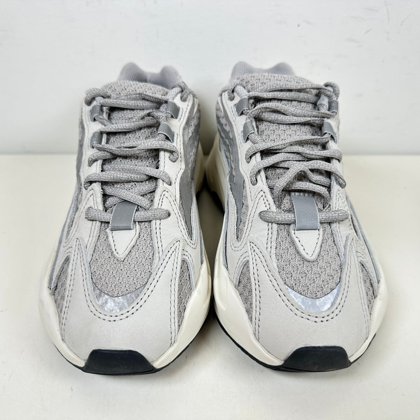 EF2829 Yeezy 700 Static [USED] - 4.5 M (Used)