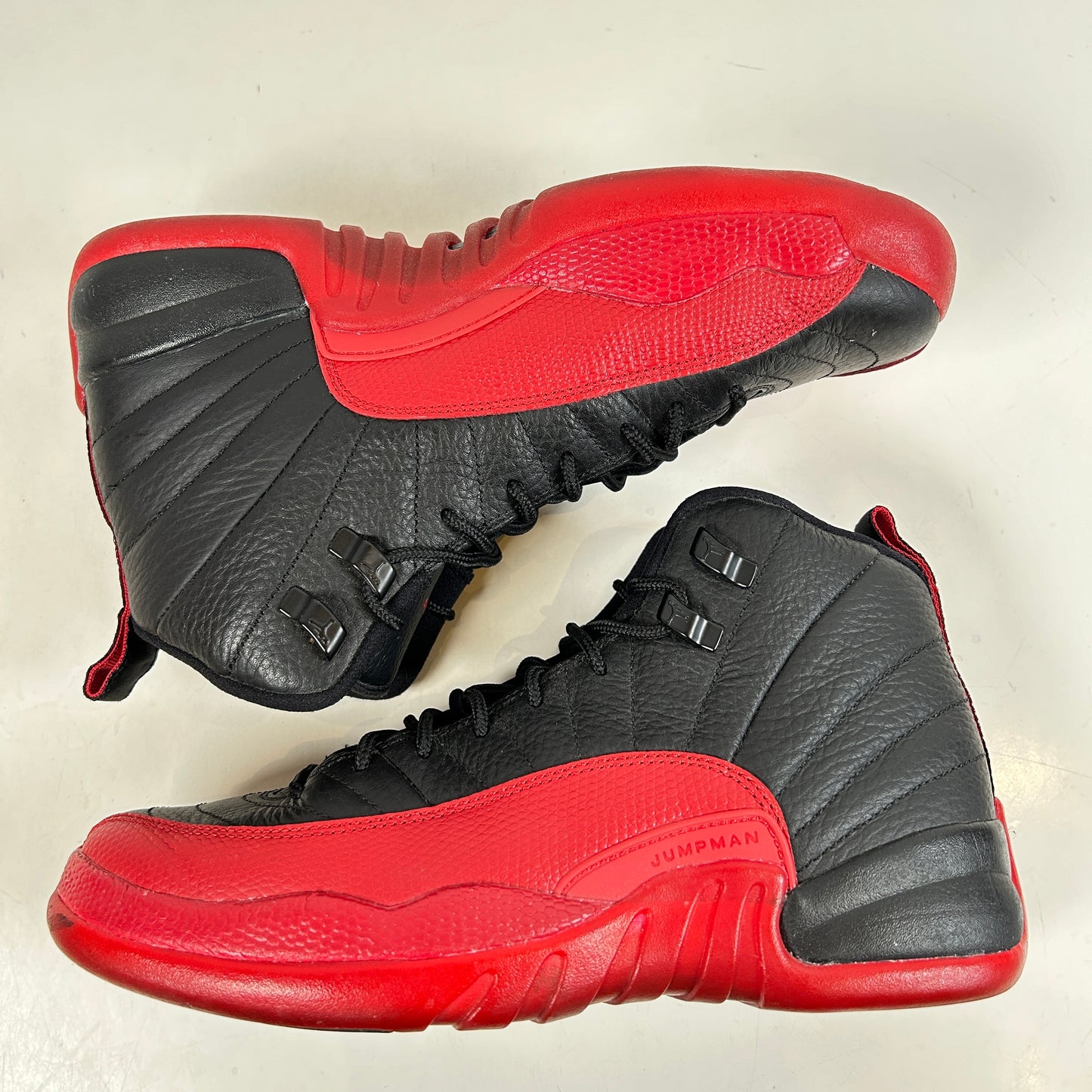 153265 002 Jordan 12 Retro Flu Game (2016) (GS) [USED] - 7 Y (Used) (No Box)