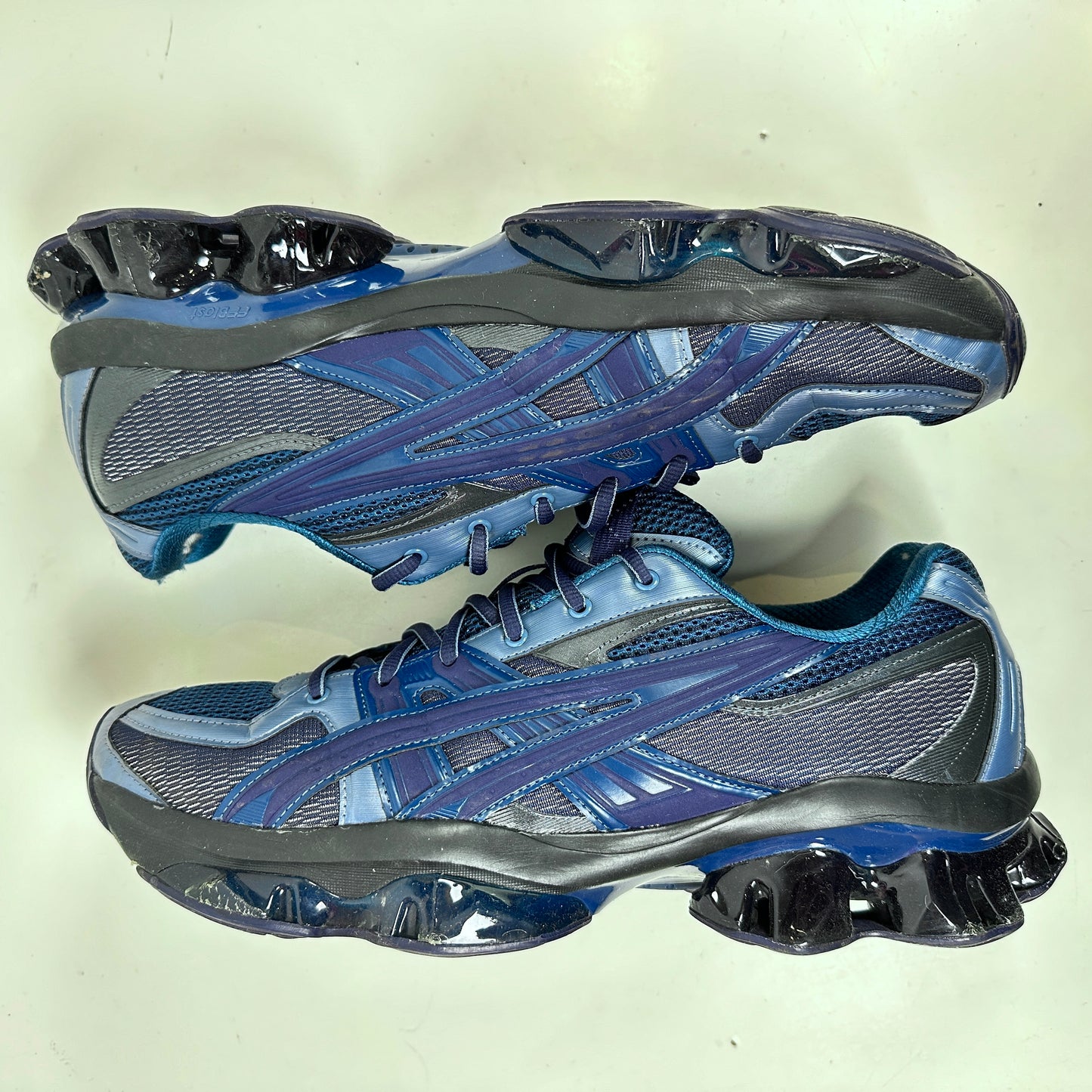 1203A403 400 ASICS US5-S Gel-Quantum Kinetic Kiko Light Indigo (Used) - 13 M (Used)