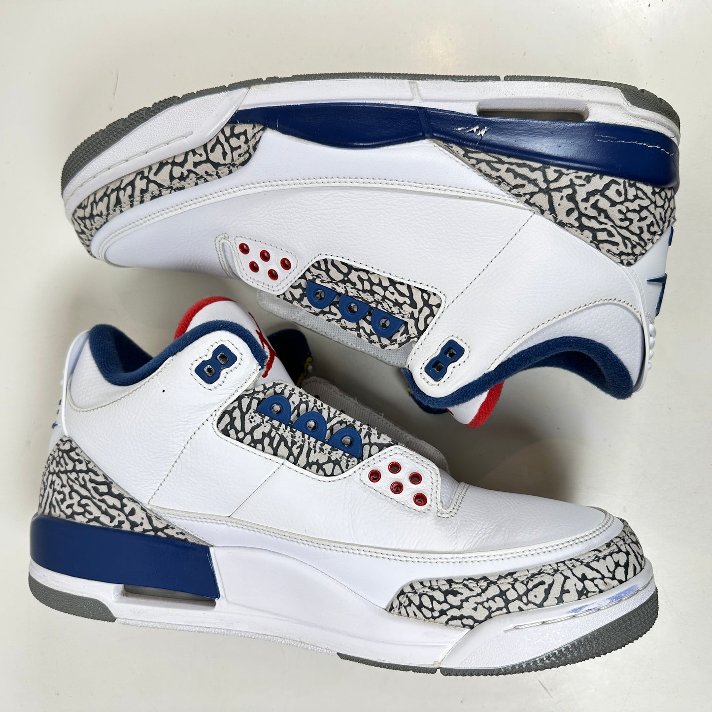 854262 106 Jordan 3 Retro True Blue (2016) [USED] - 12 M (Used)