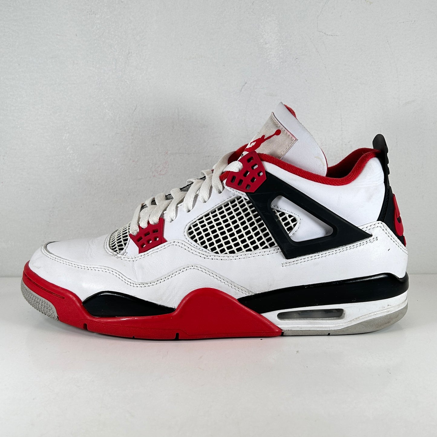DC7770 160 Jordan 4 Retro Fire Red (2020) [USED] - 11 M (Used)