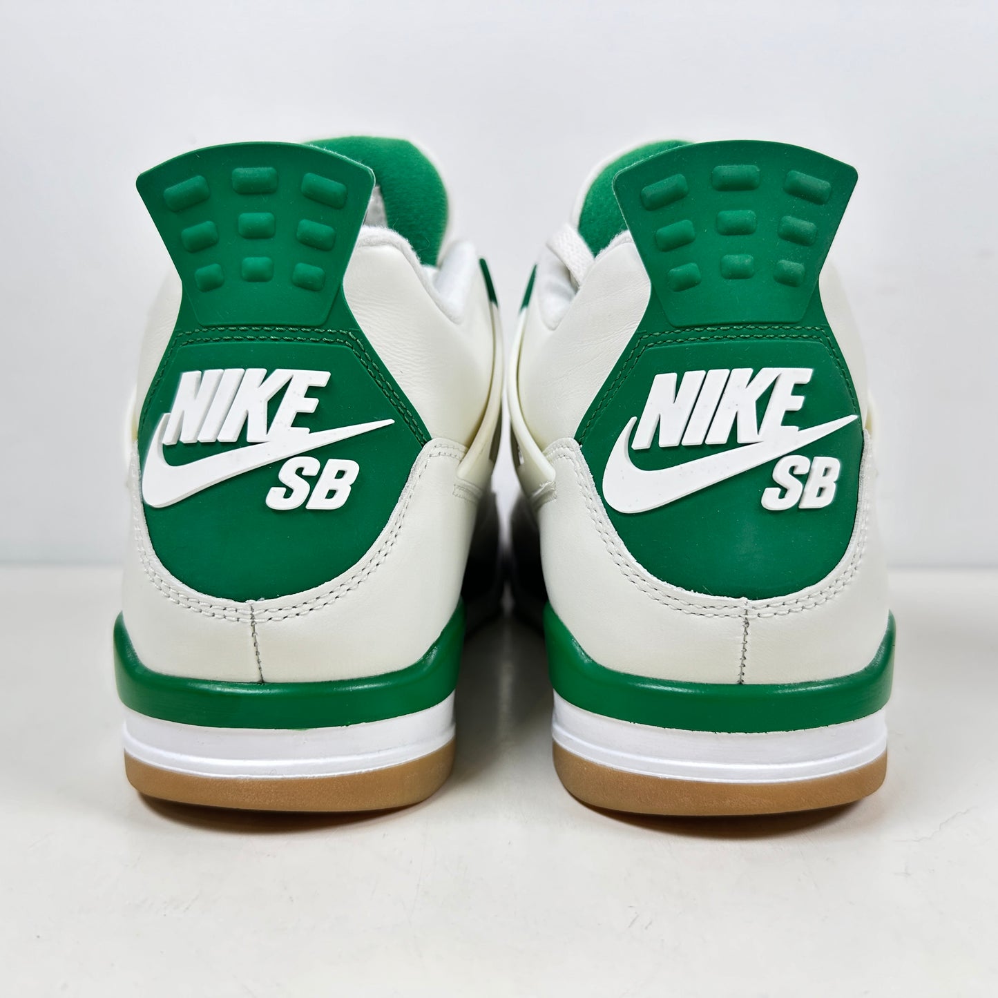 DR5415 103 Jordan 4 Retro SB Pine Green [USED] - 11 M (VNDS)