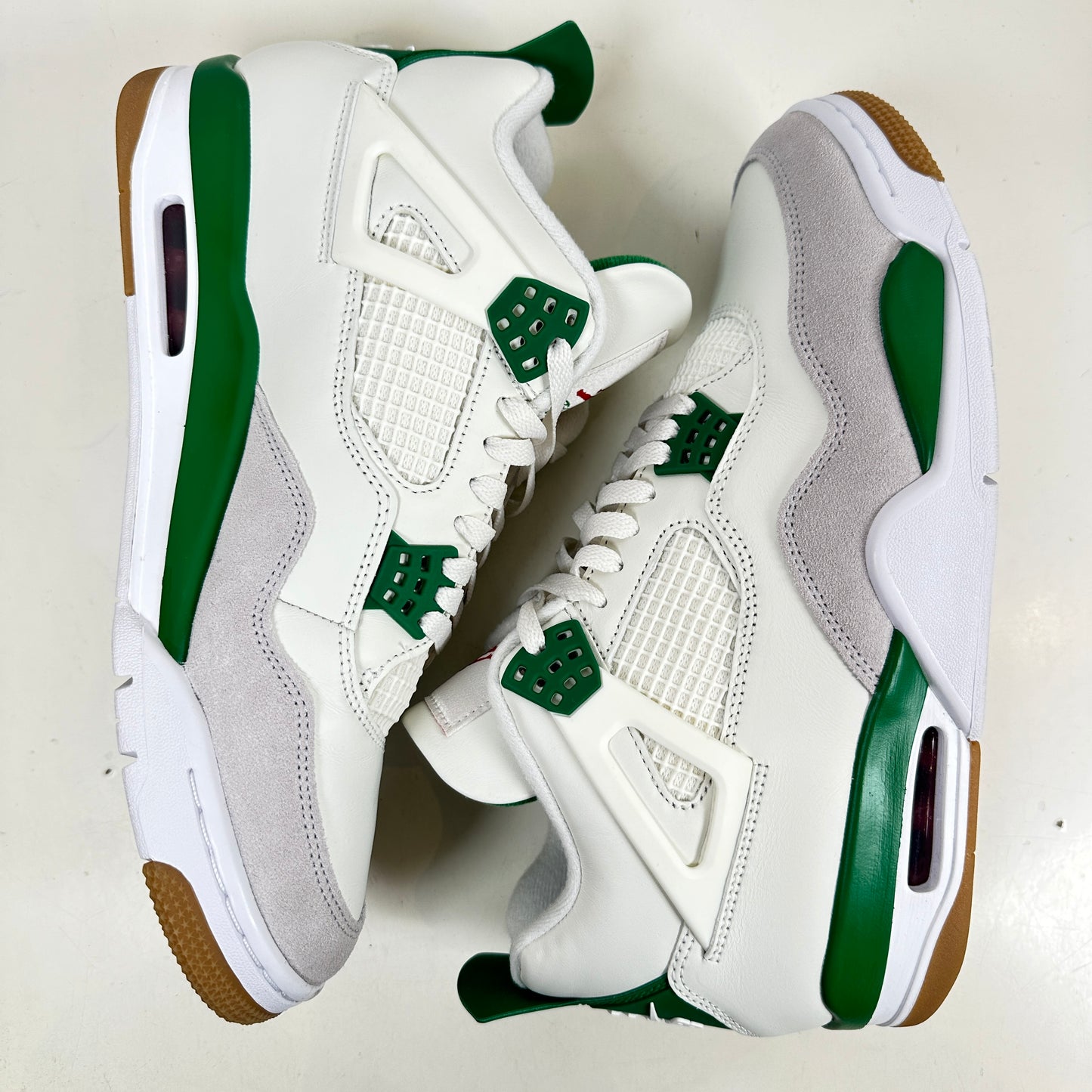 DR5415 103 Jordan 4 Retro SB Pine Green [USED] - 11 M (VNDS)