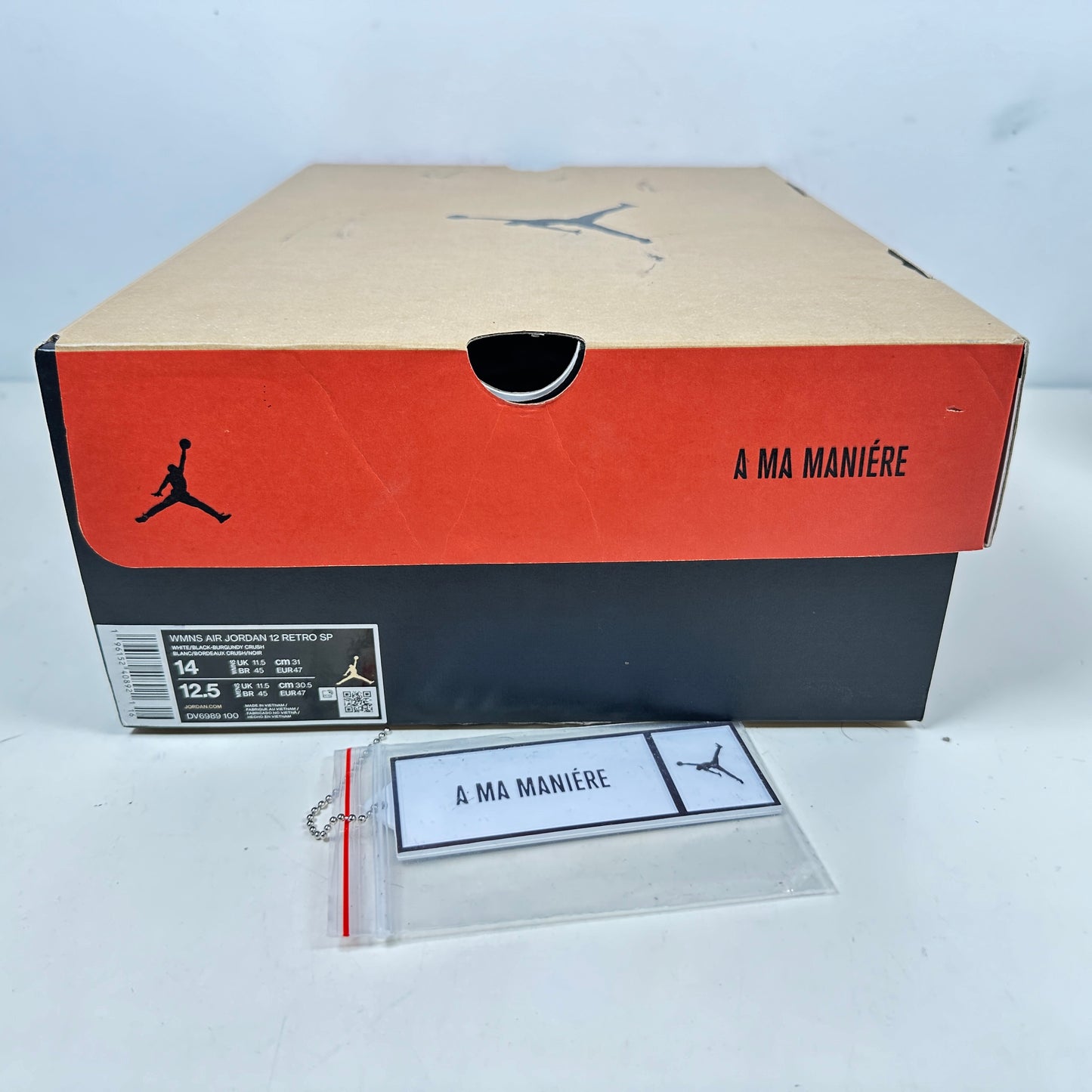 DV6989 100 Jordan 12 Retro SP A Ma Maniere [USED] - 14 W (Used)