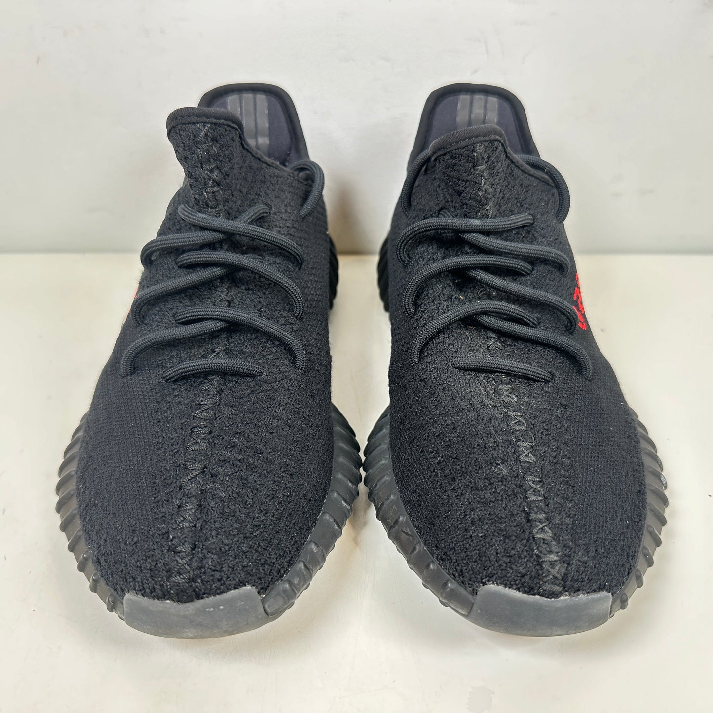 CP9652 Yeezy 350 V2 Criado