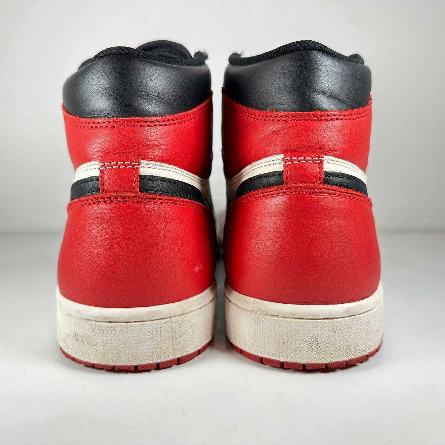 555088 610 Jordan 1 Bred Toe [USED] - 13 M (Used)