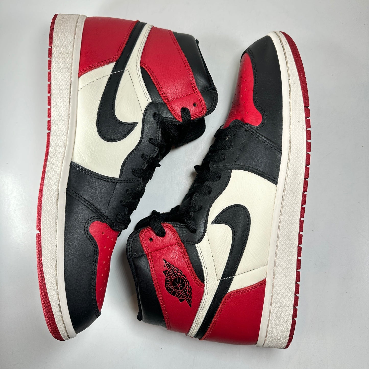 555088 610 Jordan 1 Bred Toe [USED] - 13 M (Used)