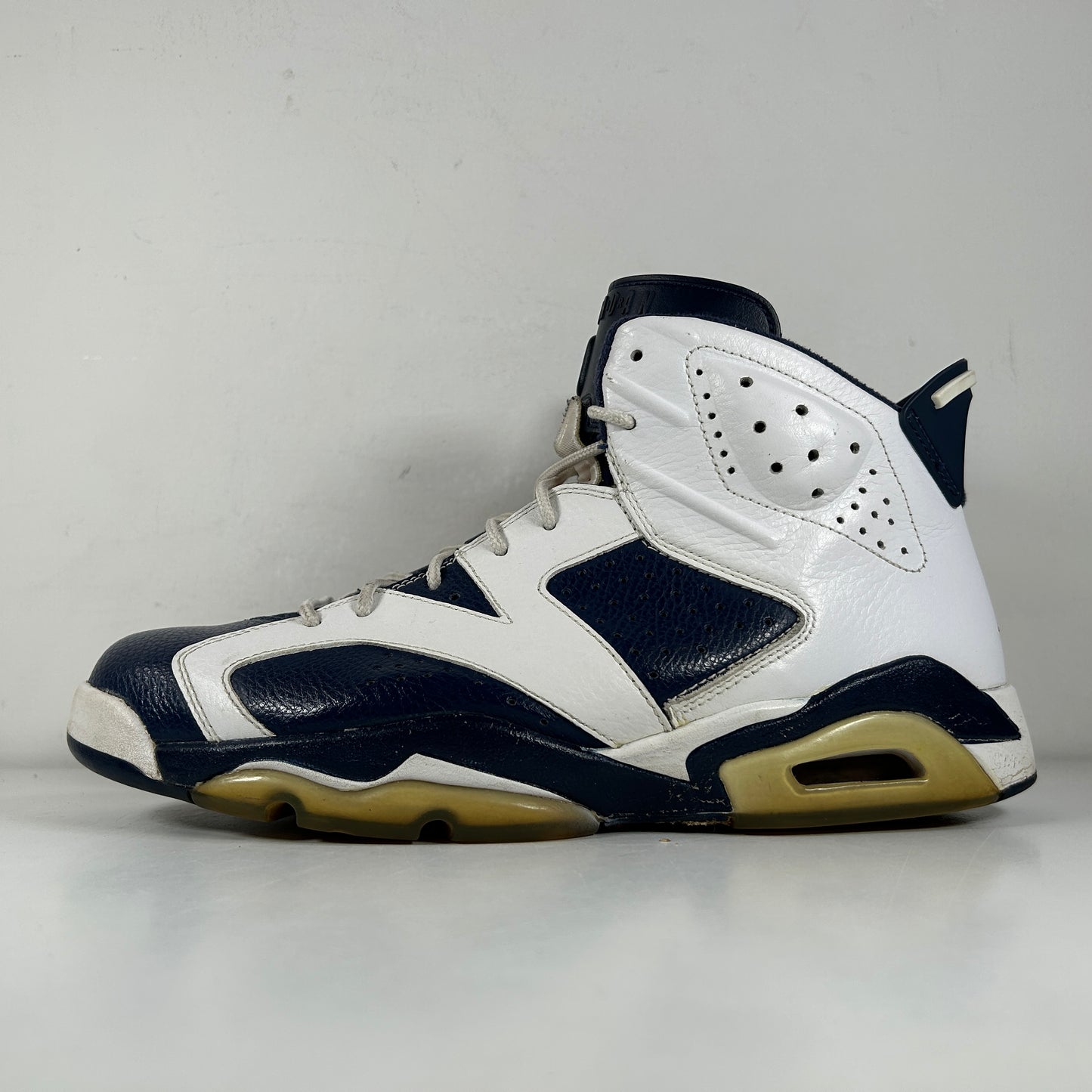 384664 130 Jordan 6 Retro Olympic London (2012) [USED] - 10.5 M (Used)