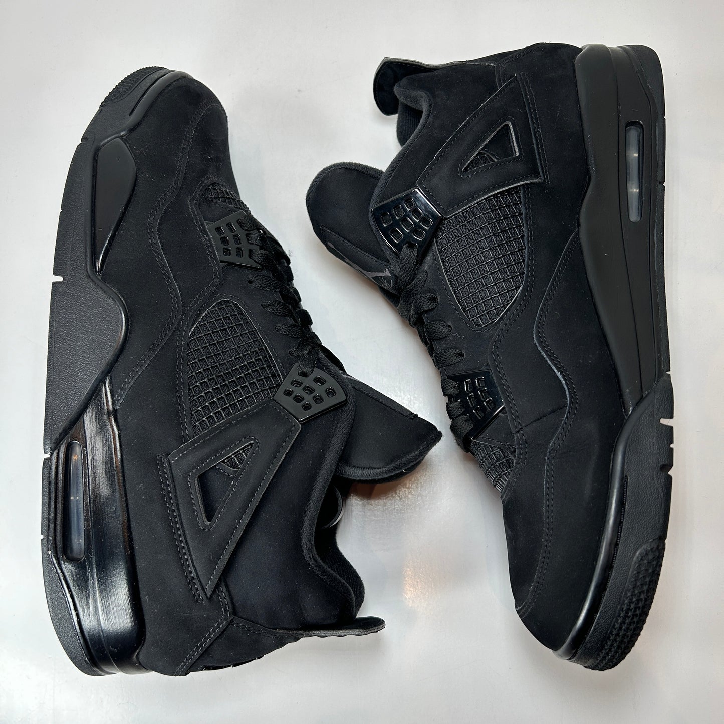 CU1110 010 Jordan 4 Gato Negro 2020