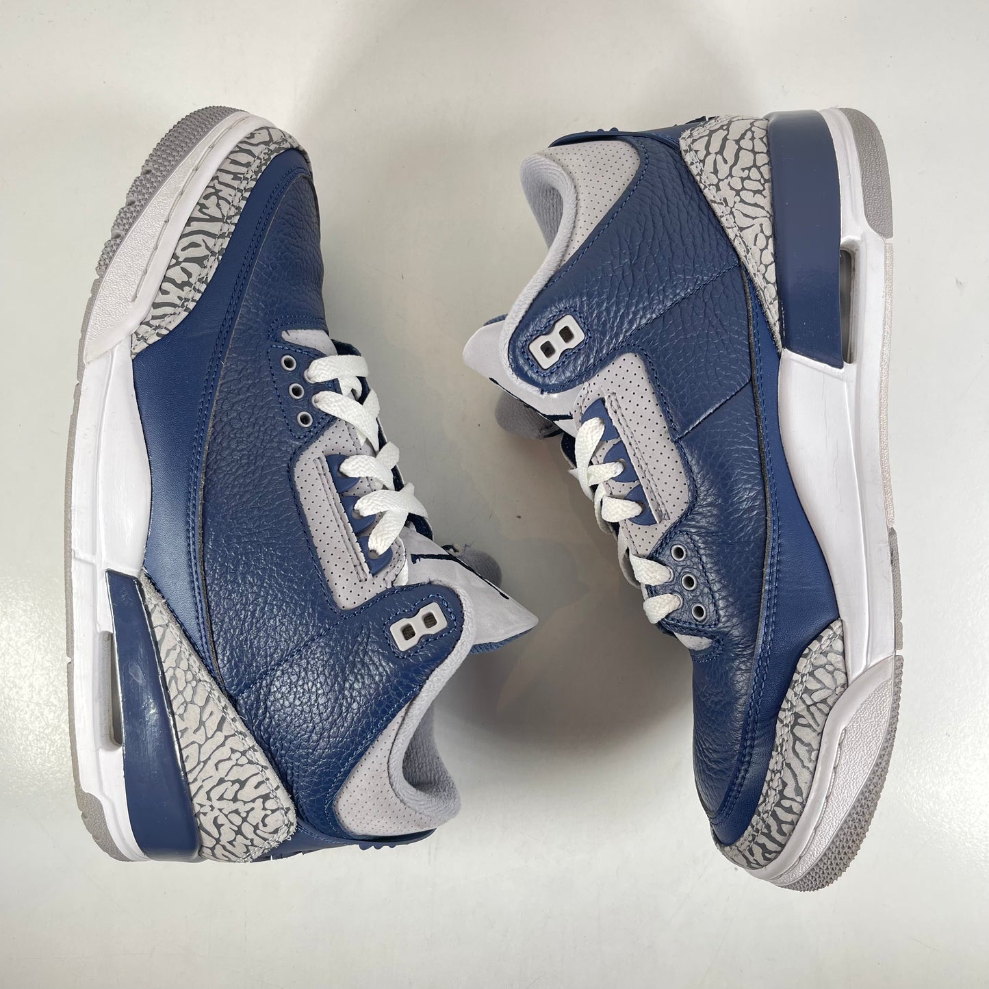 CT8532 401 Jordan 3 Georgetown [USED] - 8.5 M (Used)