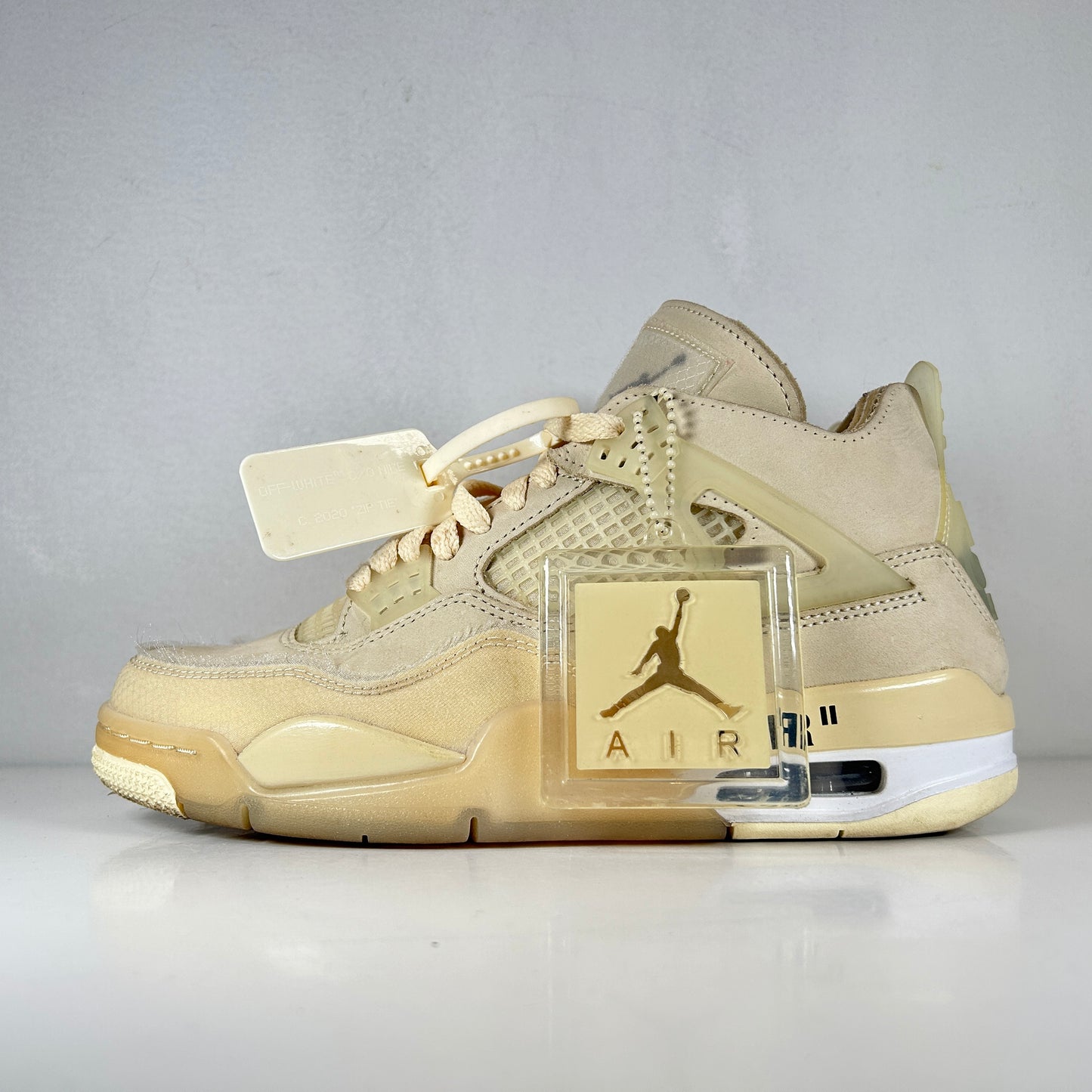 CV9388 100 Jordan 4 Off-White Sail [USED] - 7 W (Used)