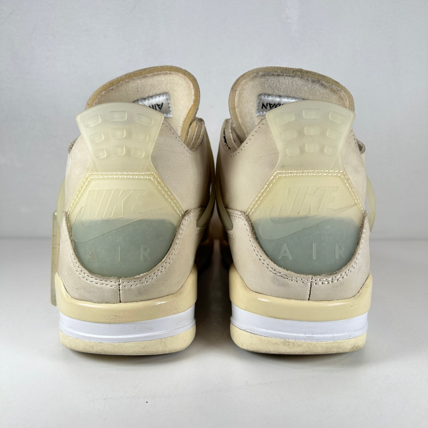 CV9388 100 Jordan 4 Off-White Sail [USED] - 7 W (Used)