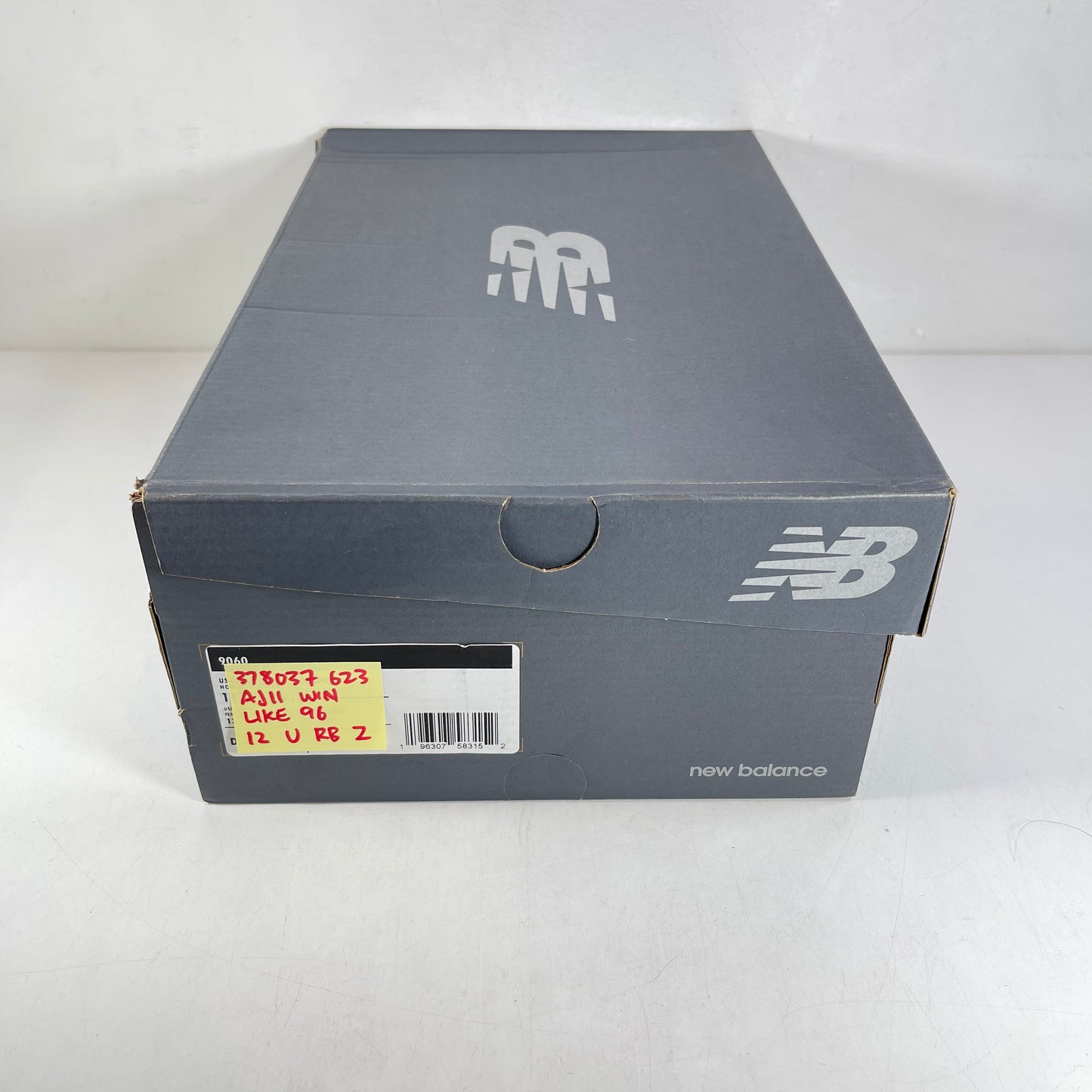378037 623 Jordan 11 Retro Win like 96 [USED] - 12 M (Used2) (Replace Box2)