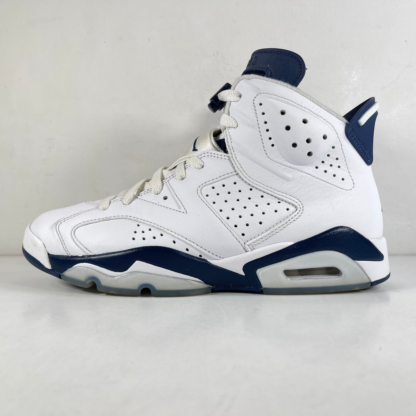CT8529 141 Jordan 6 Retro Midnight Navy (2022) [USED] - 8.5 M (Used)