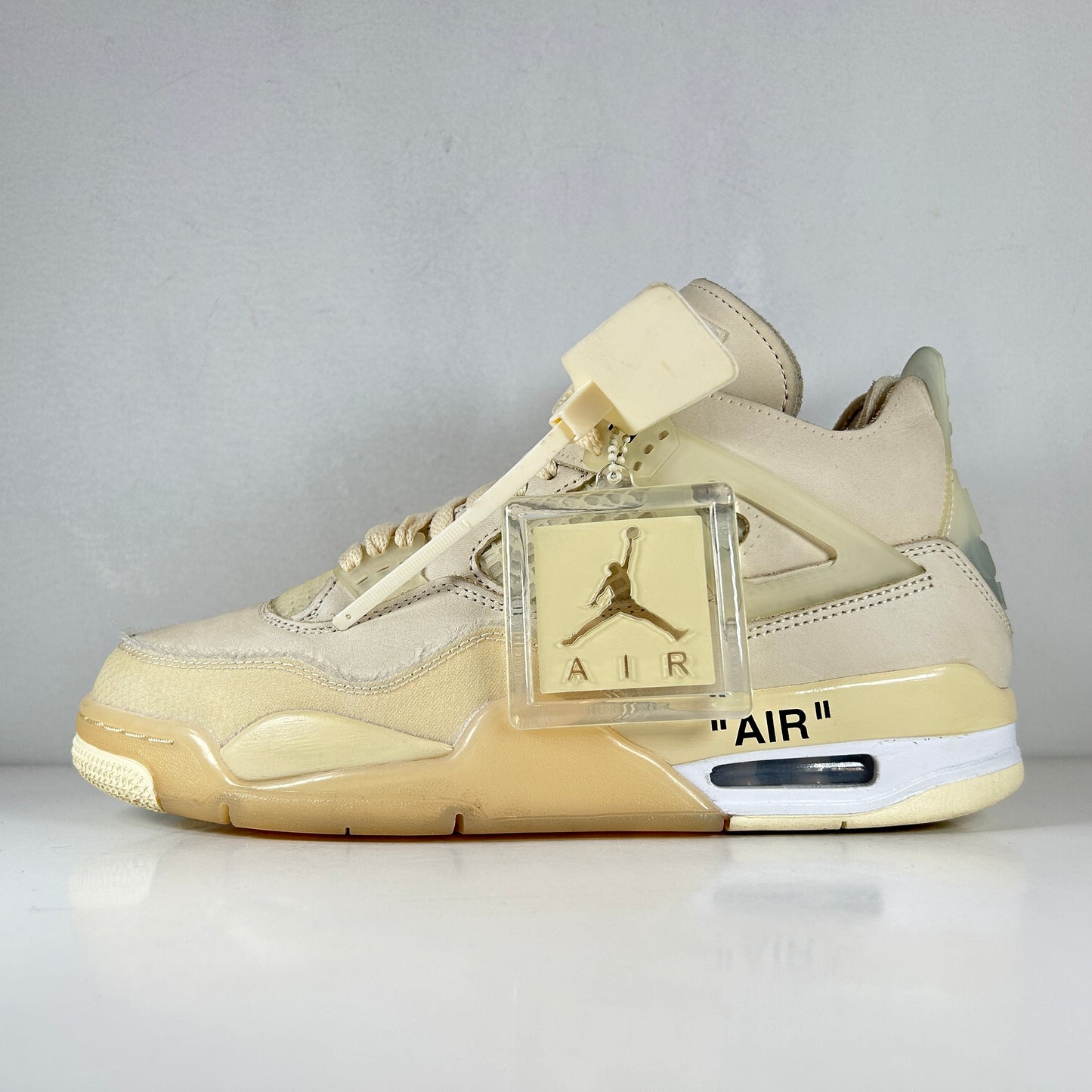 CV9388 100 Jordan 4 Off-White Sail [USED] - 10.5 W (Used)