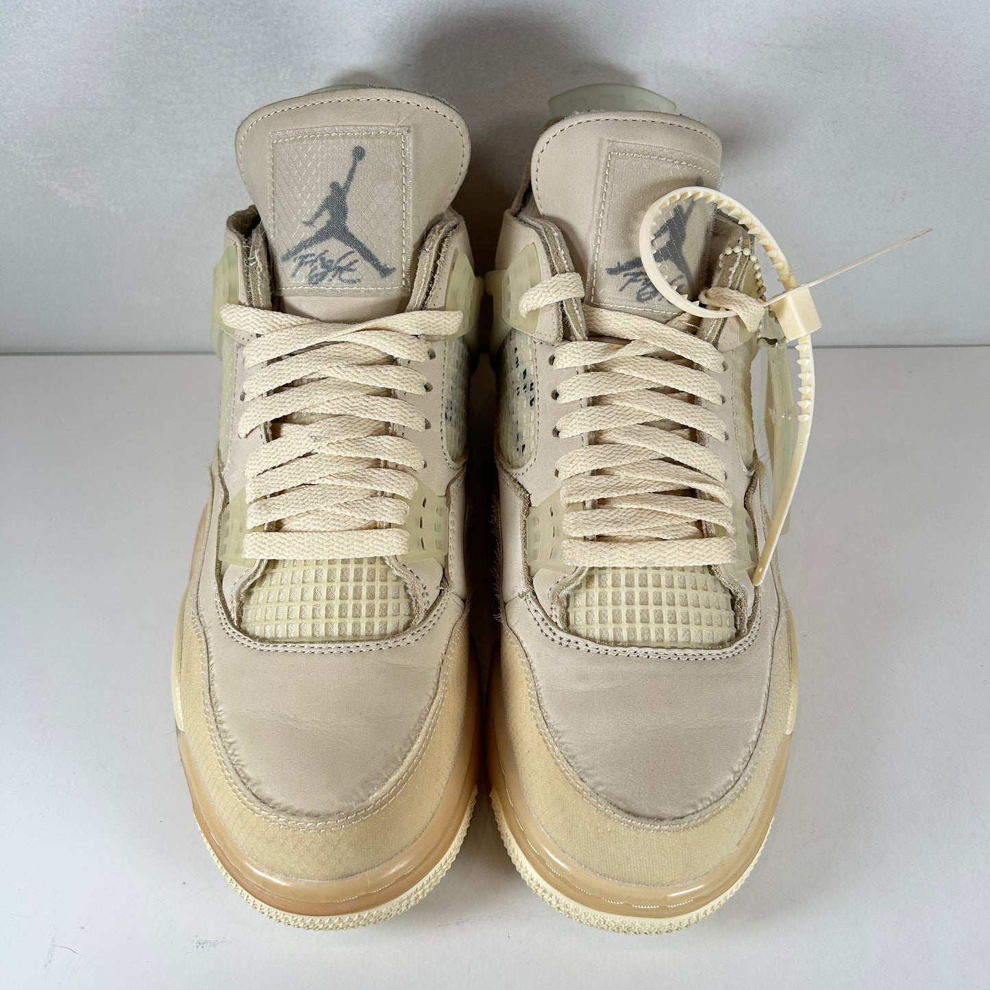 CV9388 100 Jordan 4 Off-White Sail [USED] - 10.5 W (Used)