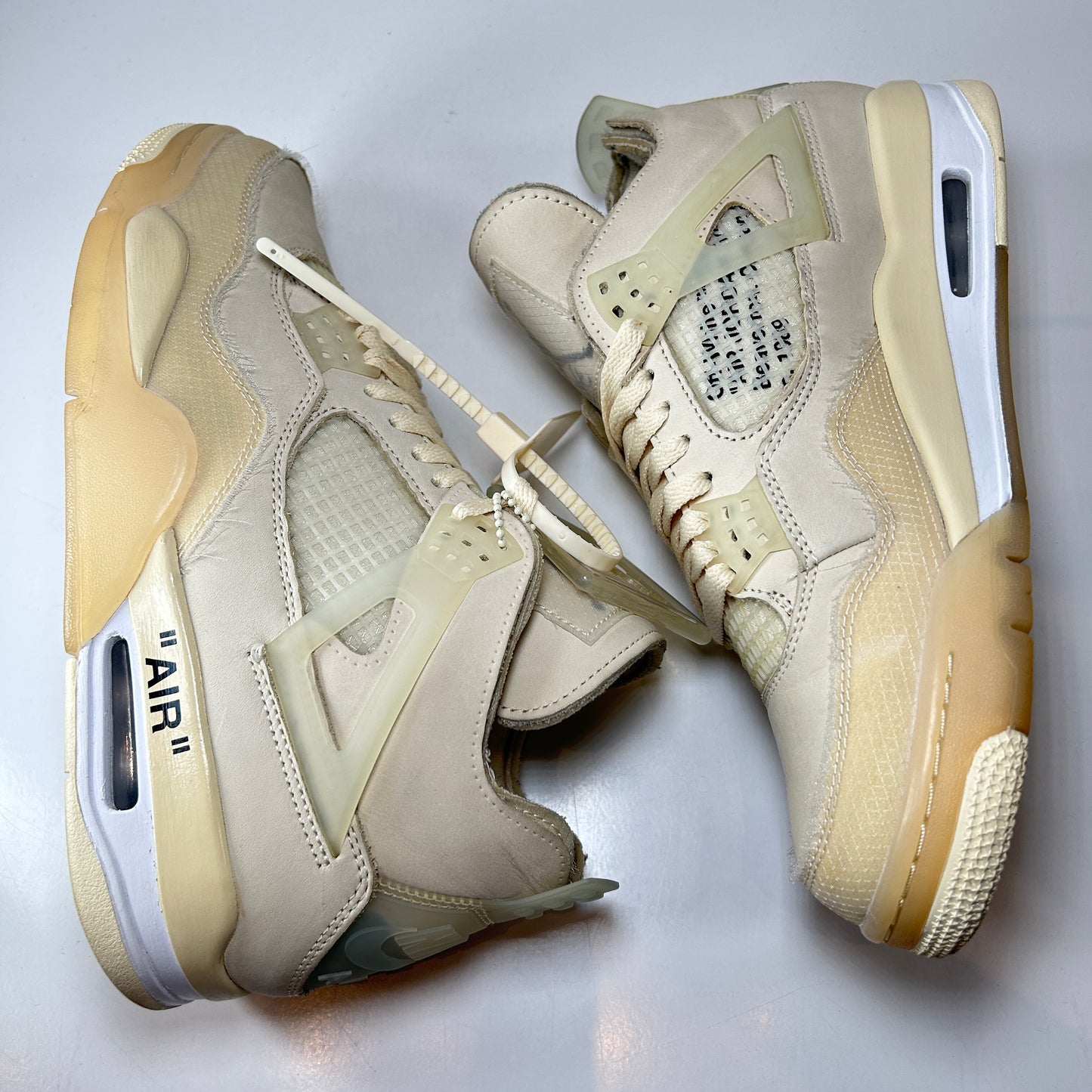 CV9388 100 Jordan 4 Off-White Sail [USED] - 10.5 W (Used)