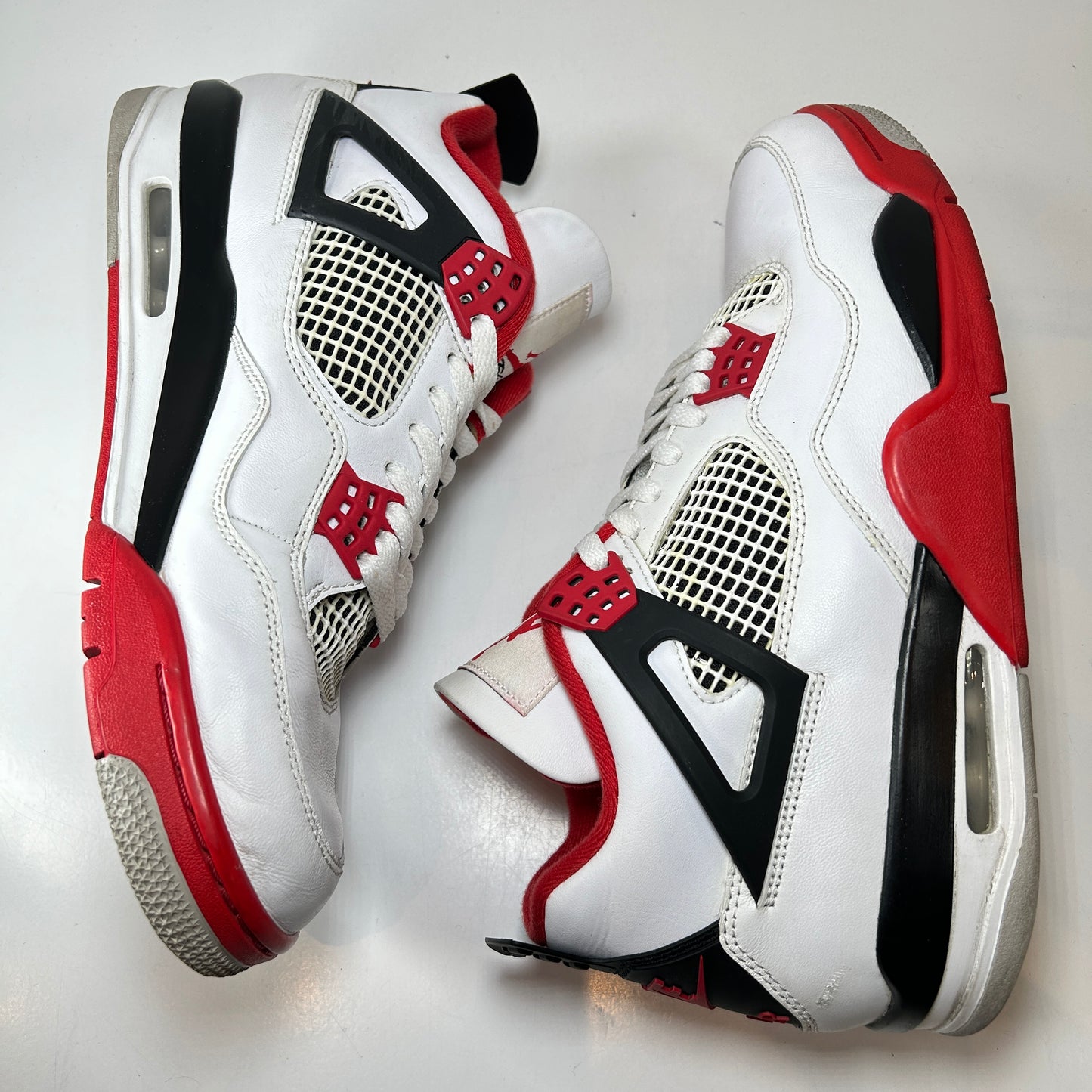 DC7770 160 Jordan 4 Retro Rojo Fuego (2020)