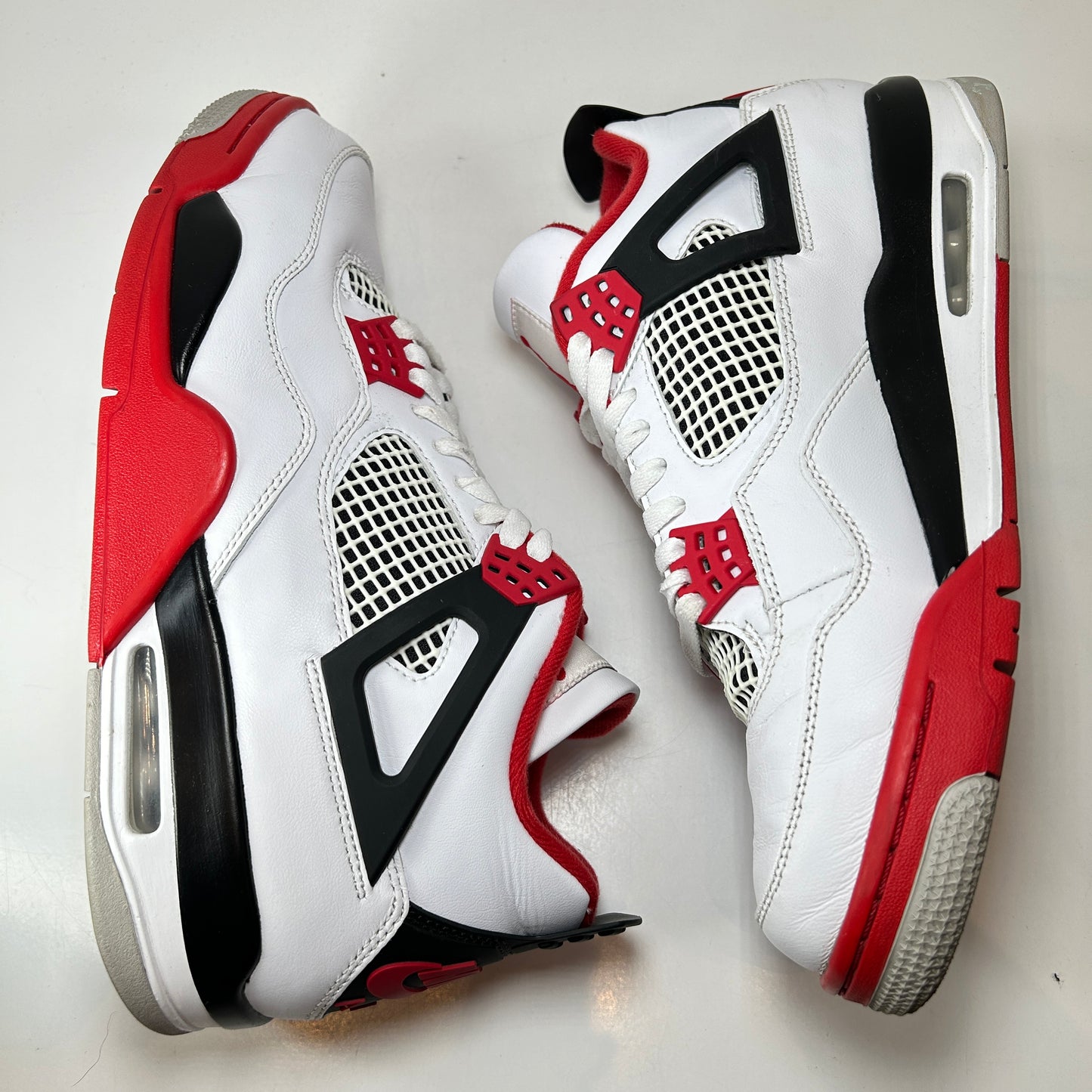 DC7770 160 Jordan 4 Retro Rojo Fuego (2020)