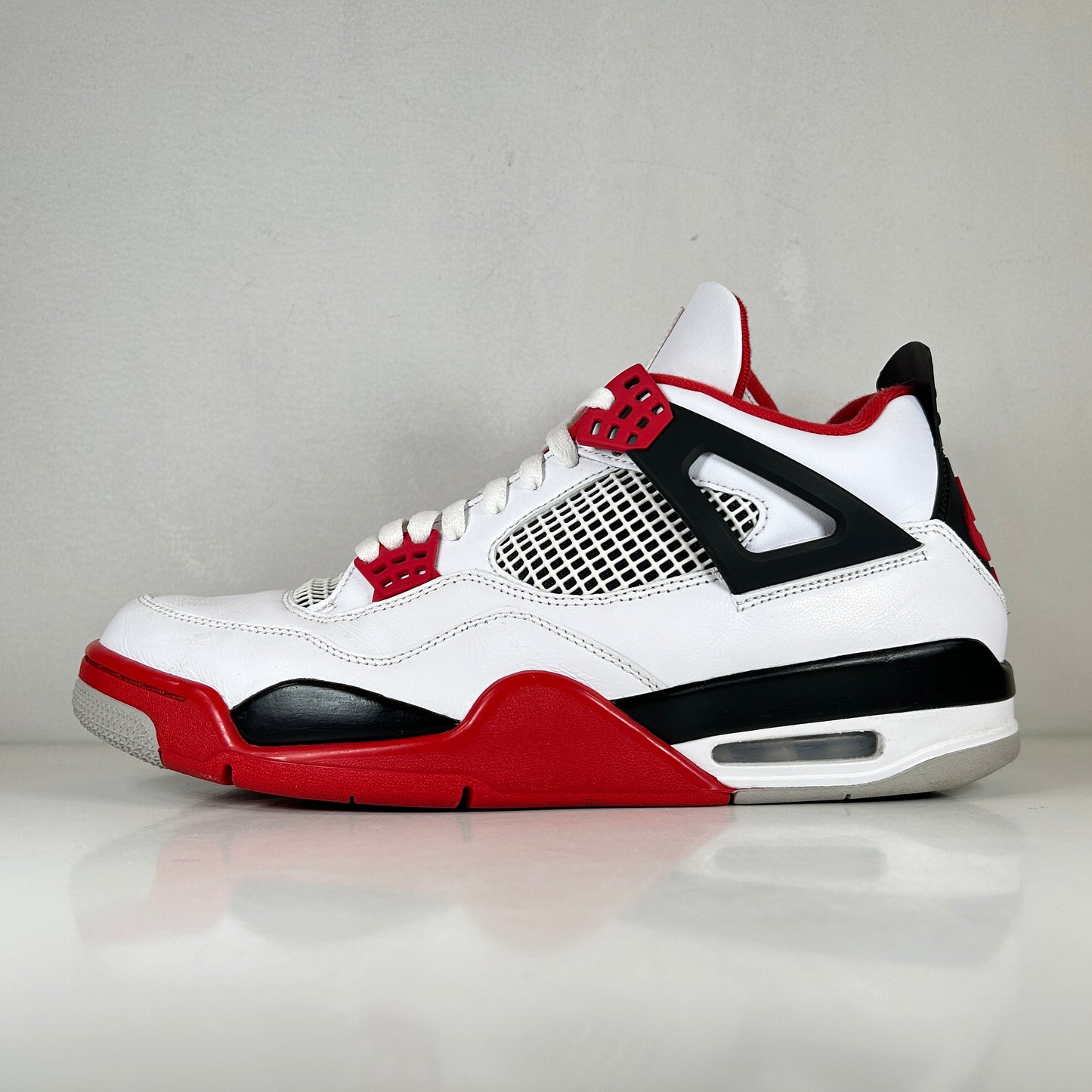 DC7770 160 Jordan 4 Retro Rojo Fuego (2020)